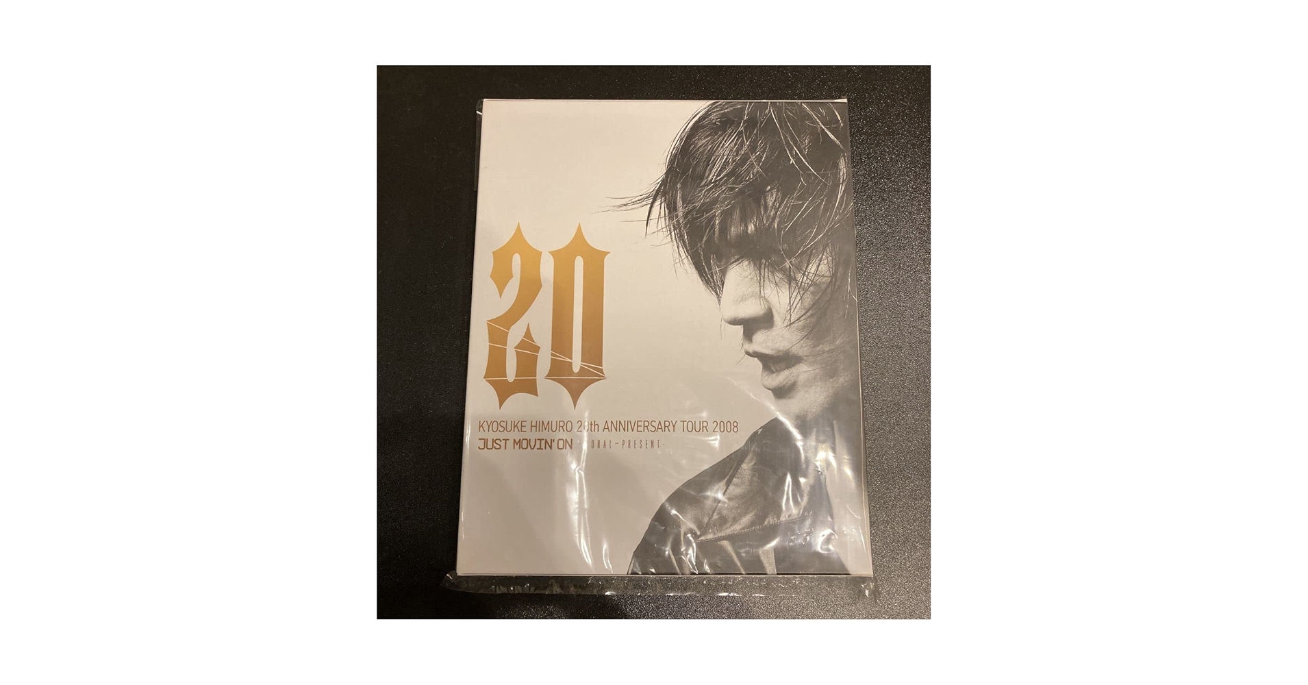 Amazon.co.jp: 同様 氷室京介 写真集 20th ANNIVERSARY TOUR