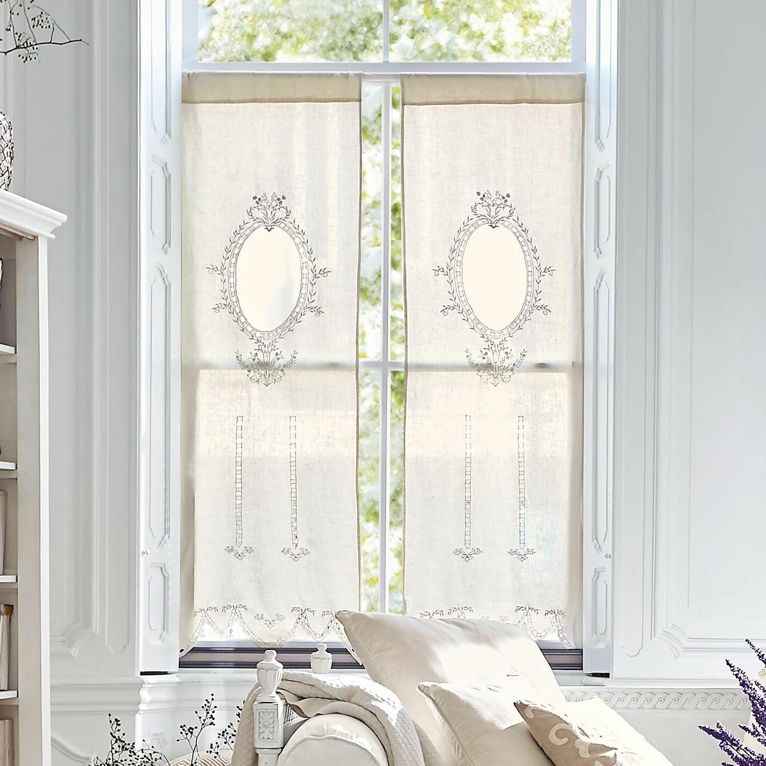 Loberon Loiret Voilage - Broderie ajourée - Aspect Romantique et fantaisiste, crème