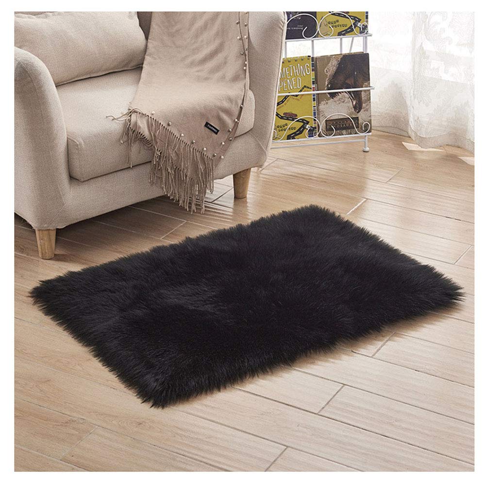Faux Peau de Mouton en Laine, Antidérapant Imitation Laine Tapis Pelucheuse Peau d'agneau Tapis Carpette Moelleuse pour Chambre à Coucher, Salon Noir 60 * 150cm
