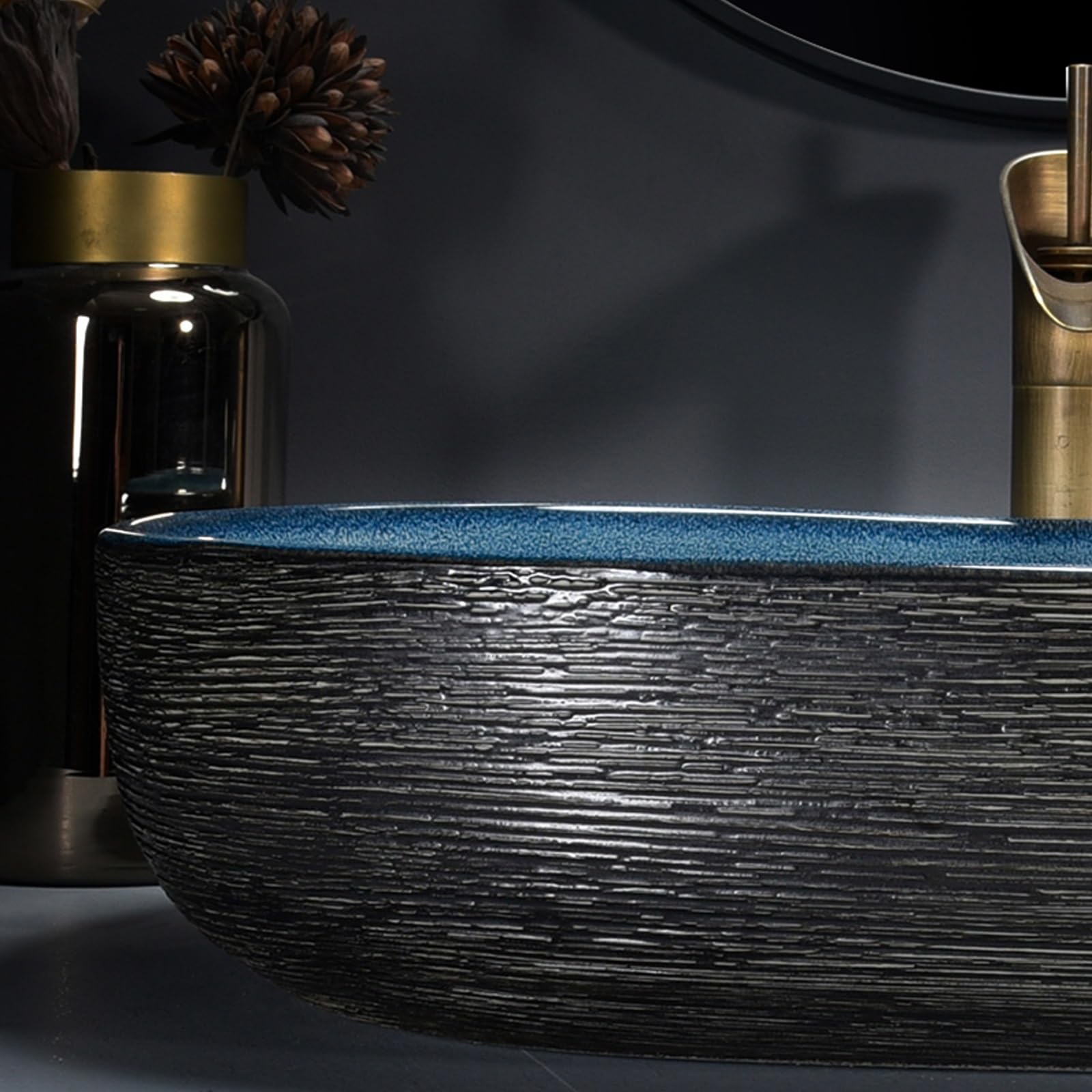 Czarny ceramiczny zlew łazienkowy z kranem i akcesoriami odpływowymi - stylowa umywalka pod blatem do toalety, toalety lub łazienki dla gości