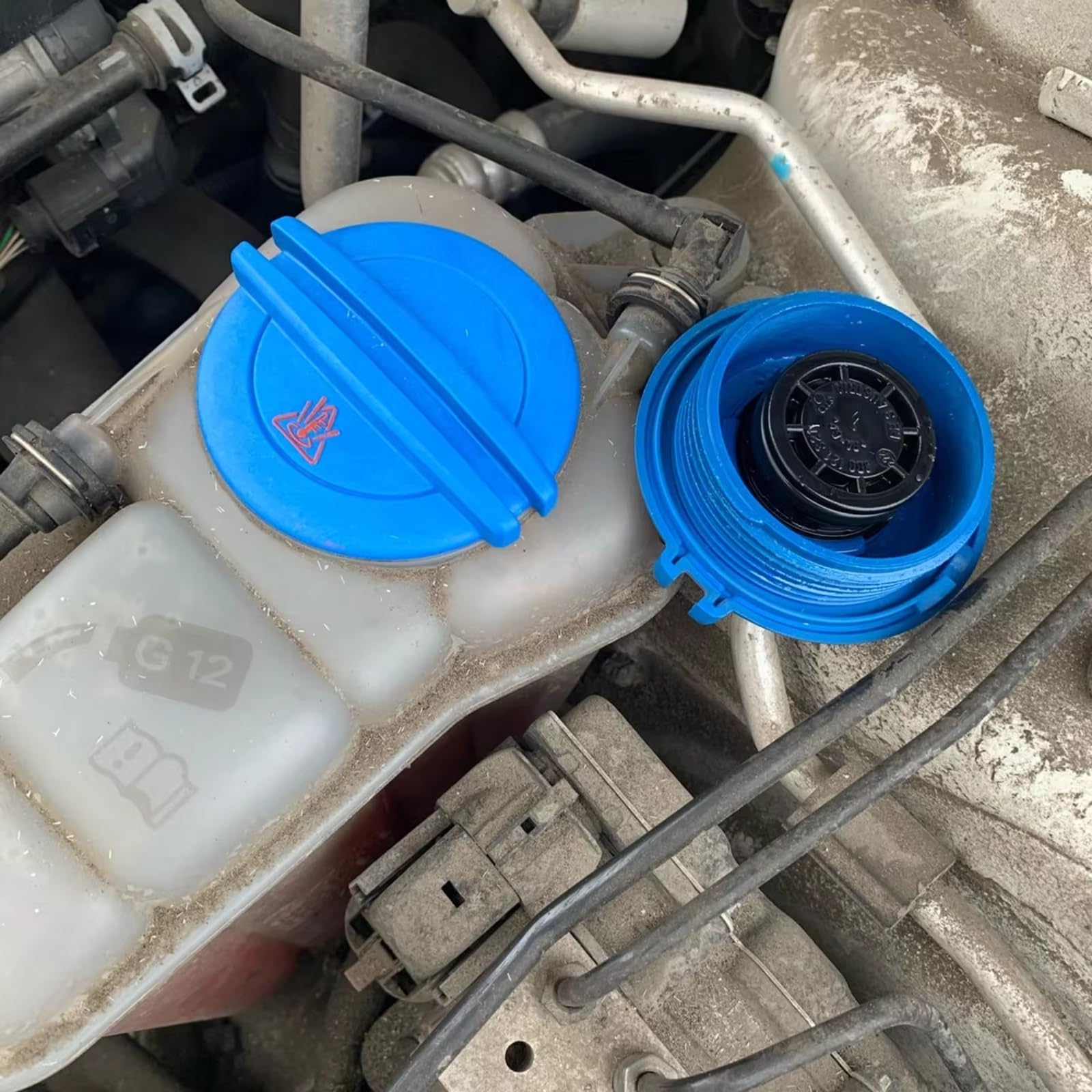 Compatible con VW Scirocco 2009 2010 2011 2012 2013-2018 3B0121321 Tapa del depósito de expansión Depósito de radiador