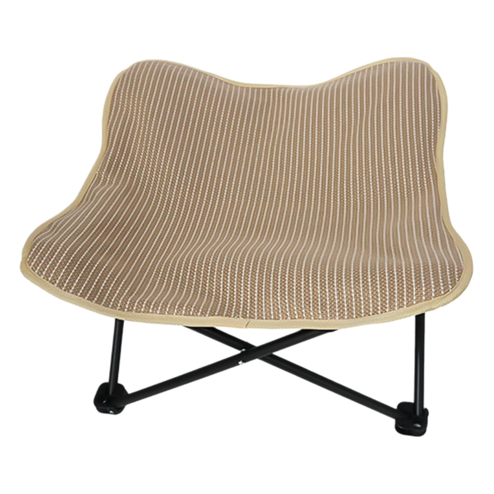 Lit pour chat tissé en bois pour aménager un coin repos dans le salon