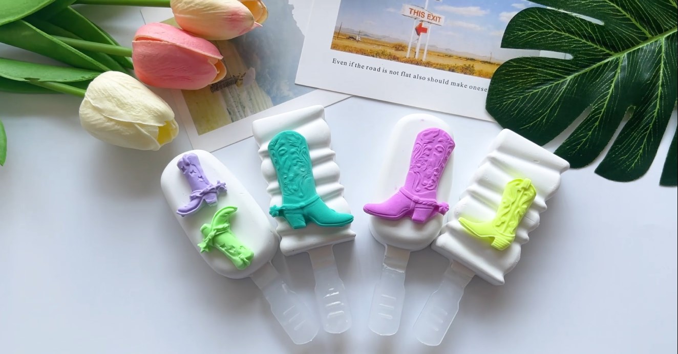 Mog Wan Special made Recipe ドッグフード MogWan Premium Grain-Free Dry Dog Food (1.8 kg), Chicken