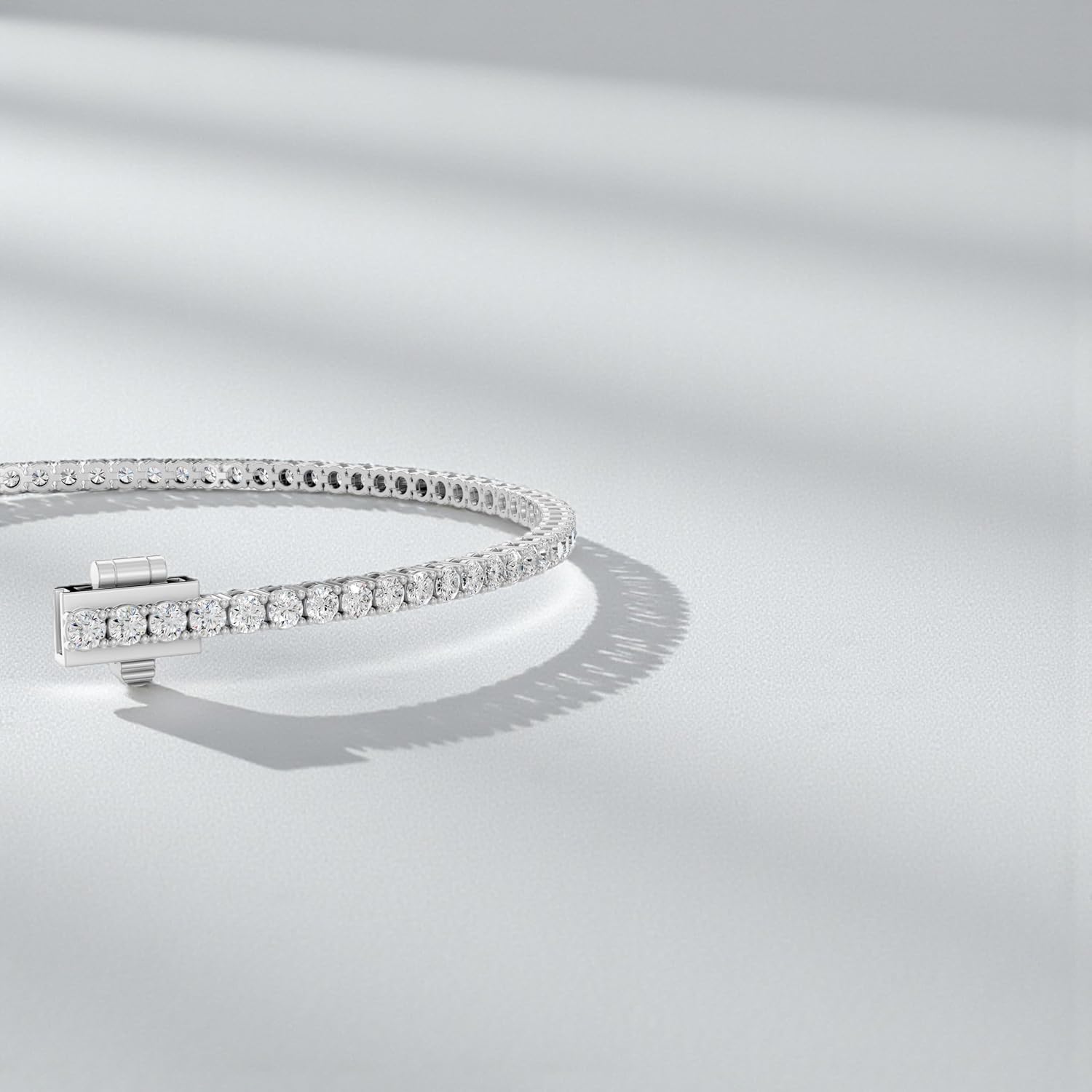 2Ct to 10Ct F-G/VS Round Shape Lab Grown Diamond Tennis Bracelet for Women 7 inch Length Made in Solid Gold