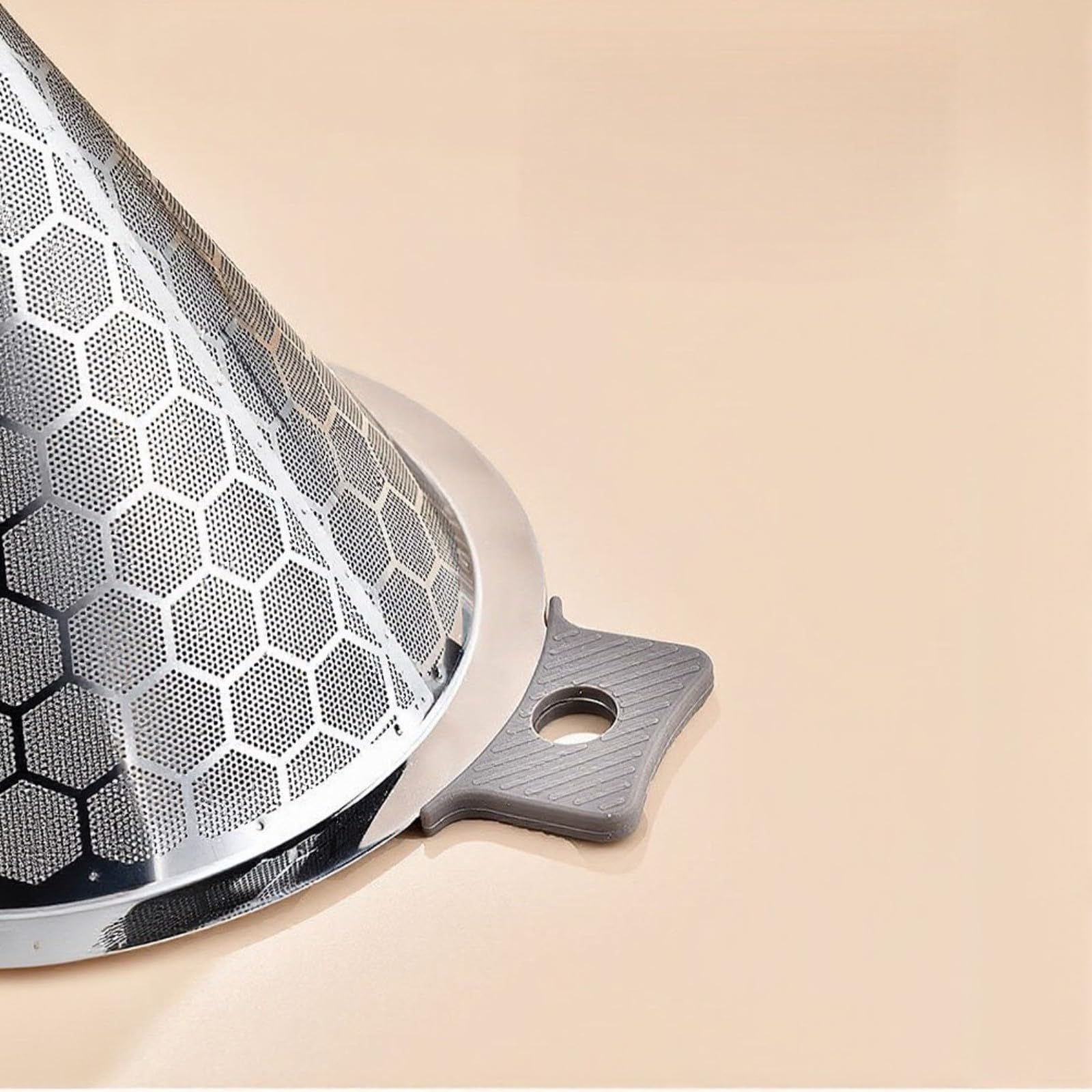 Sieb aus Edelstahl 30,5 cm Feines Mesh Küchenfilter für Suppen Brühen und Tee Robust Spülmaschinenfest Ergonomischer für griff Silber