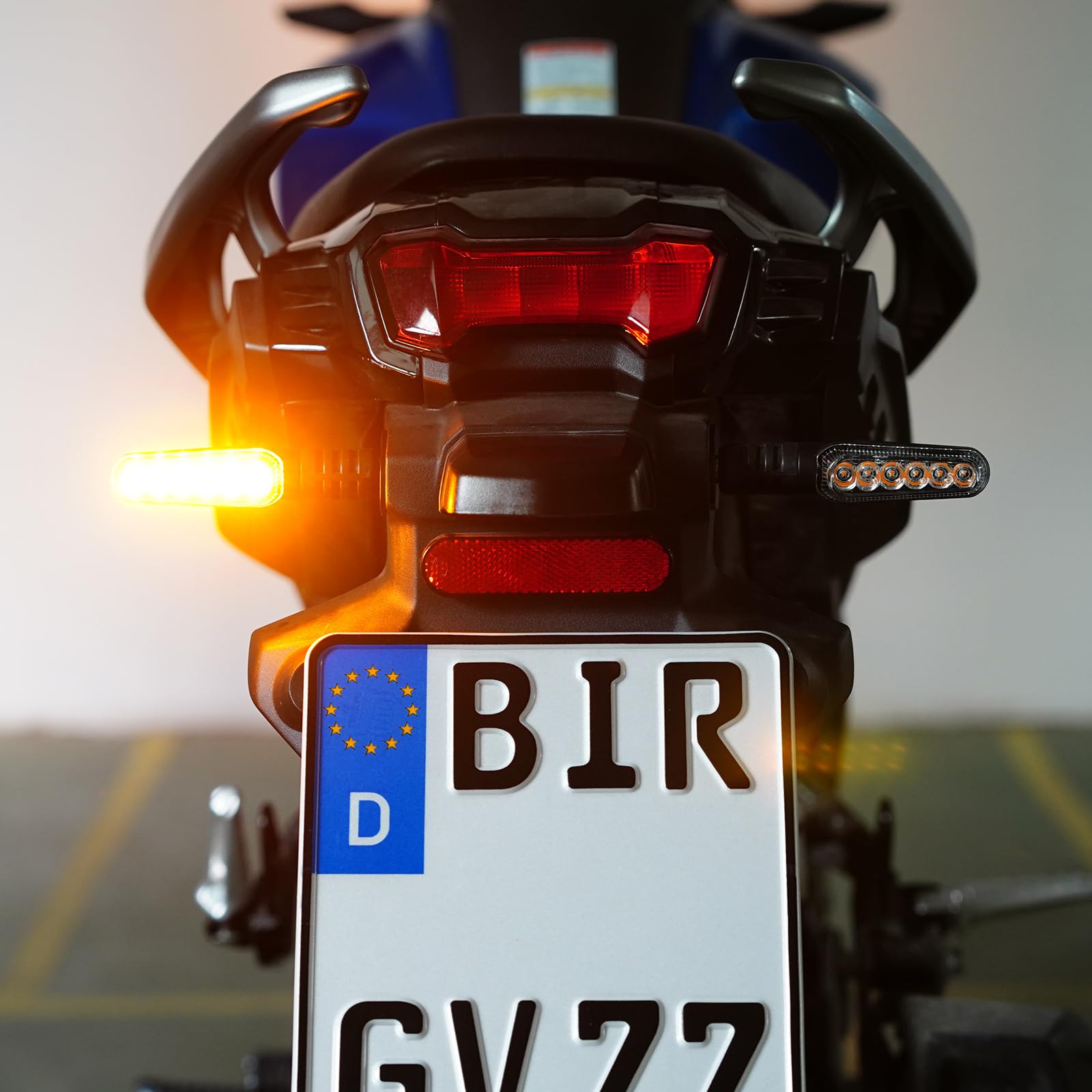 evermotor Intermitentes LED para motocicleta, 12V 2,4W 2 piezas homologado, 6-LED muy brillantes por indicador, resistente al agua IP67, ptornillo m10 ara e scooter quad ATV