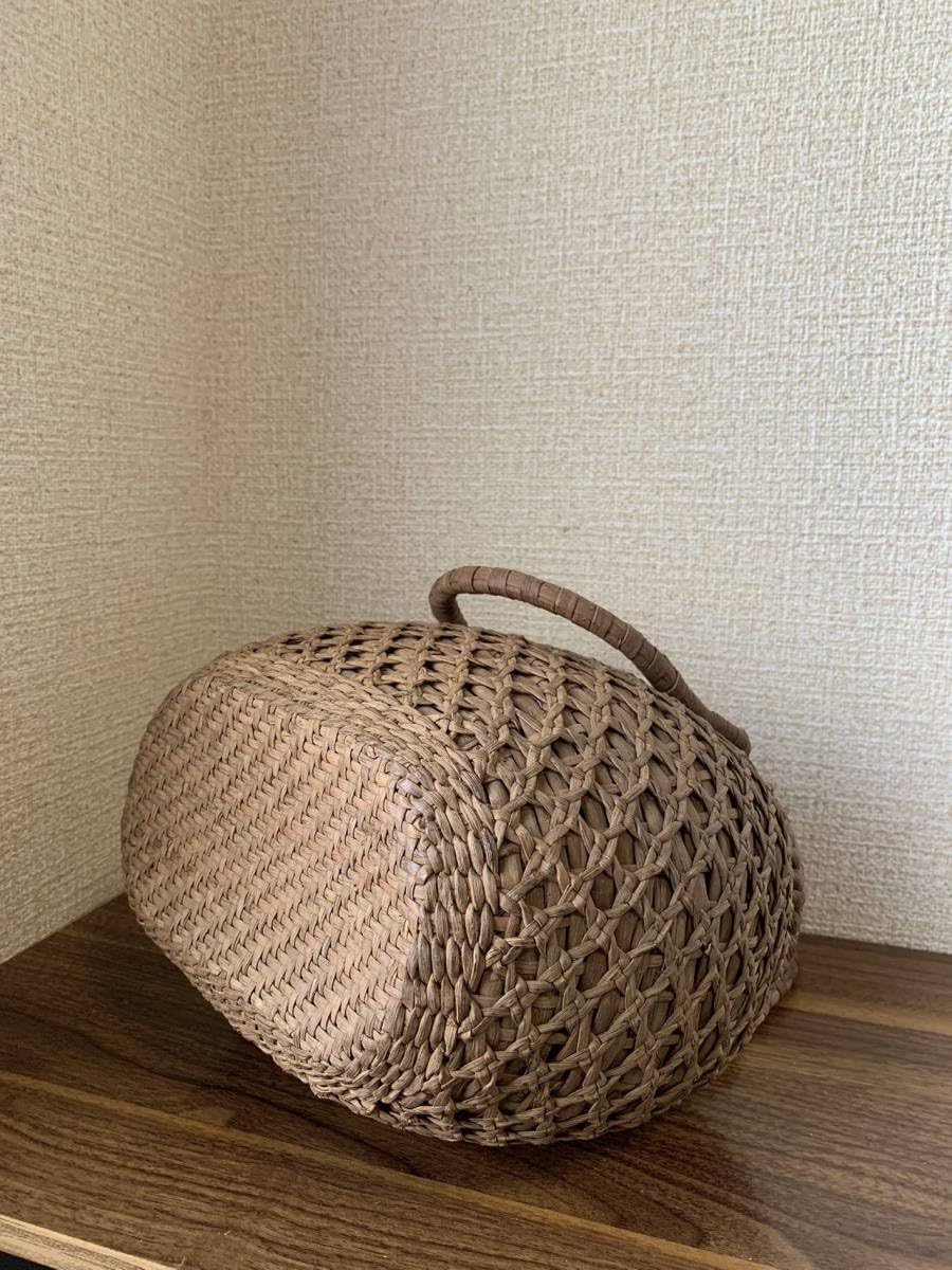 国産山葡萄　籠バッグ　二重編み　巾着タイプ内布　丸い Amazon.co.jp: 国産山葡萄 籠バッグ 二重編み 巾着タイプ内布