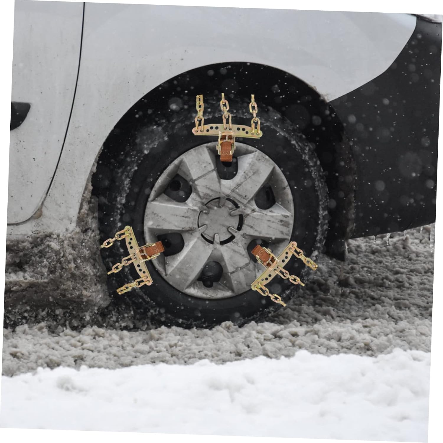 Durable Anti-skid Snow Chain for Car Suv Truck Easy Installation Strong Material Tire Grip Essential Car Accessory for Winter Driving Safety