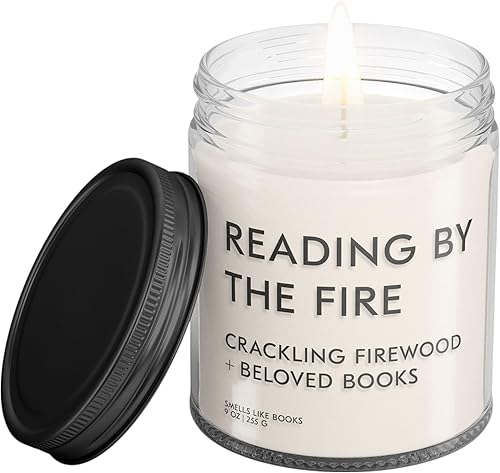 Reading by The Fire - Vela de lectura Bookish Regalo inspirado en la literatura para lectores, escritores, bibliófilos, ratones de biblioteca y