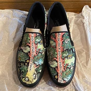 ヒグチユウコ ボリス雑貨店　スリッポン　おおきな木のうえで　25cm スリッポン おおきな木のうえで – ボリス雑貨店