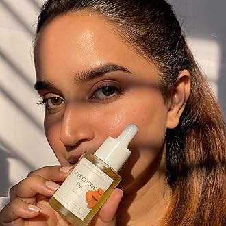 Noor Skincare Eyebrow & Eyelash Growth Serum/Oil - Organic, Brow & Lash Boosting Enhancer for Thick Eyebrows and Eyelashes - has Castor oil for Volume & comes with Applicators (30 ml)