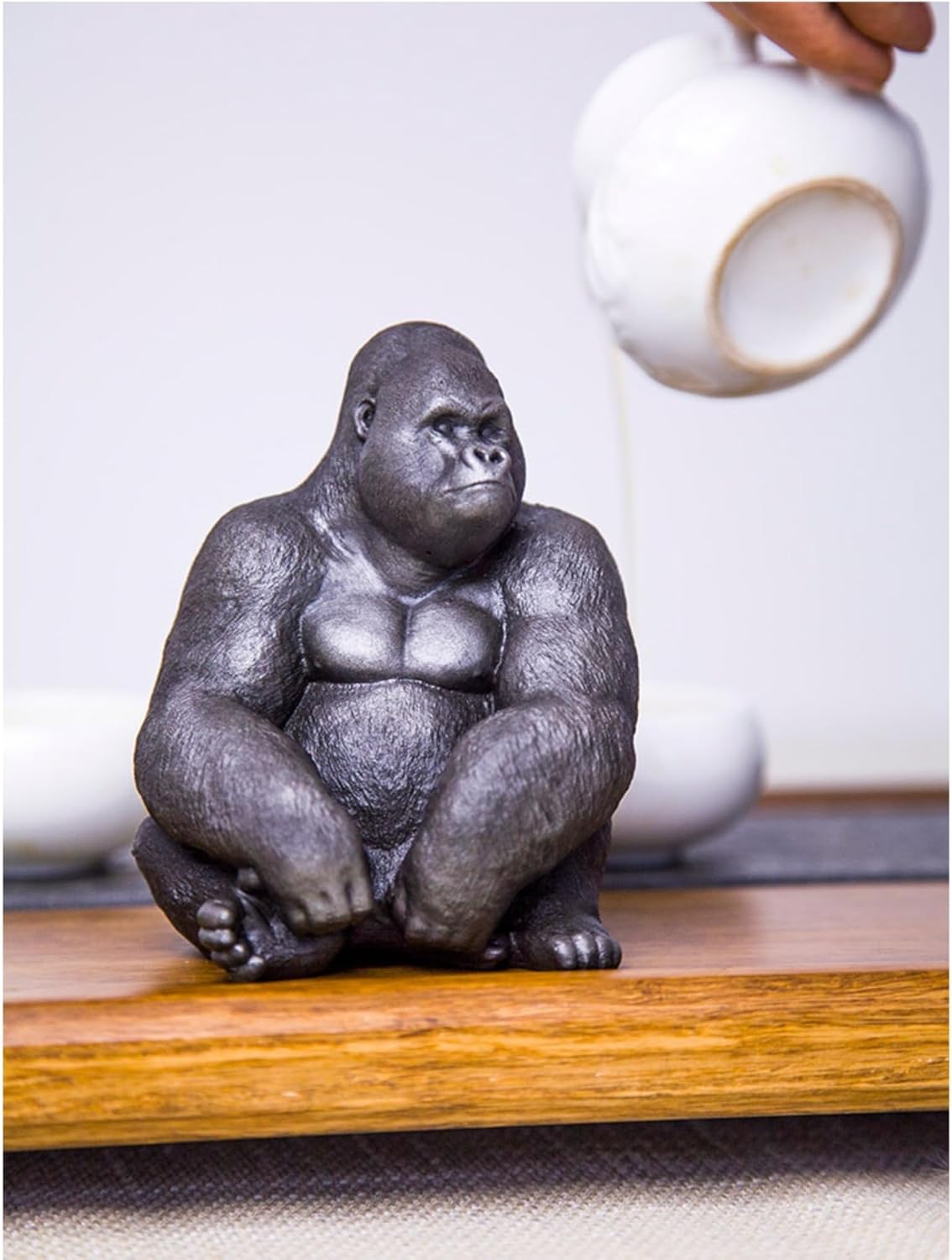 Generic Realistic Black Cast Iron Sitting Gorilla Figurine for Home Decor,Metal Animal King Kong Sculpture Study Bookshelf, Wall Shelf, Living Room,Office,Garden Decor, sytd1112240712001