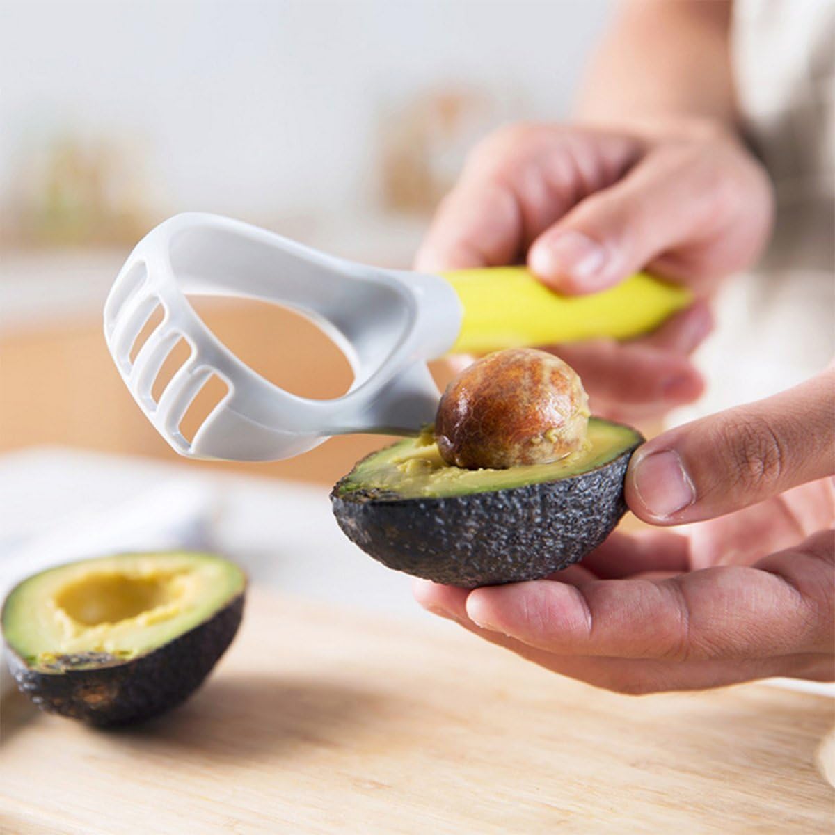 Auony 5-in-1 Avocado Slicer/Avocado Pitters/Avocado Cutter/Avocado Masher - Image 5