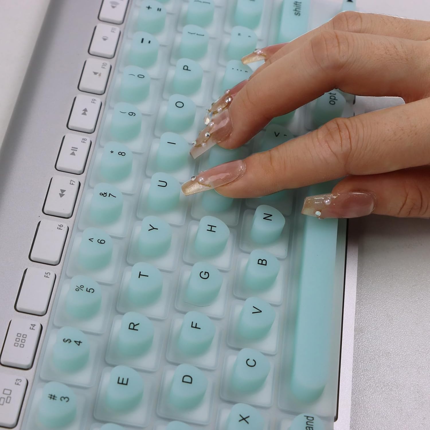 Keyboard Cover for Long Nails Compatible with MacBook Pro 13 inch M2 2023, 2022, 2021 2020 M1 A2338 A2289 A2251&Compatible with MacBook Pro 16 2020 2019 A2141 Touch ID, US ANSI (Green & Heart)