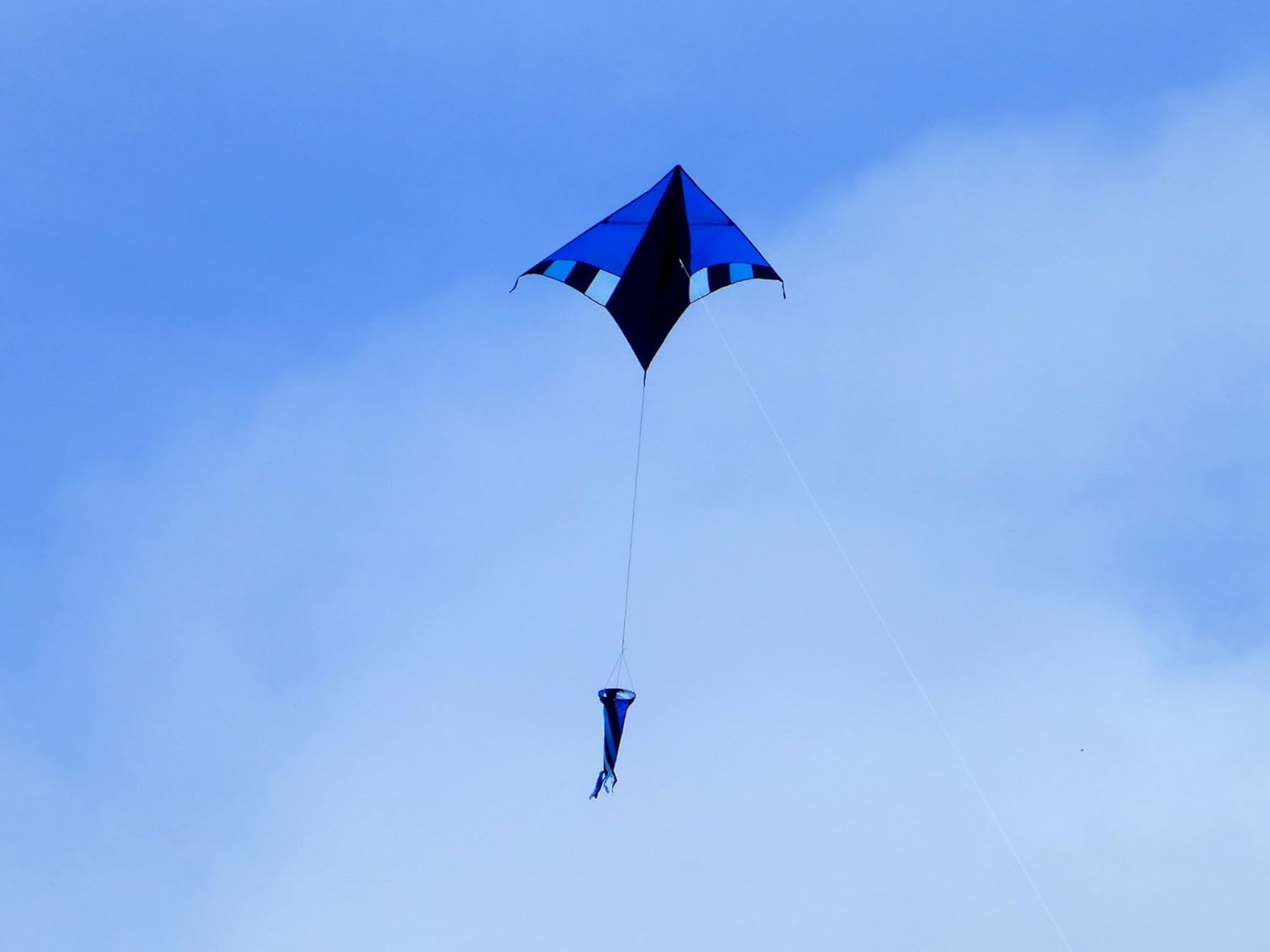 In the Breeze 3085 — Cool Breeze 60" Delta Kite — Colorful, Easy-Flying Kite with Spinning Windsock Tail