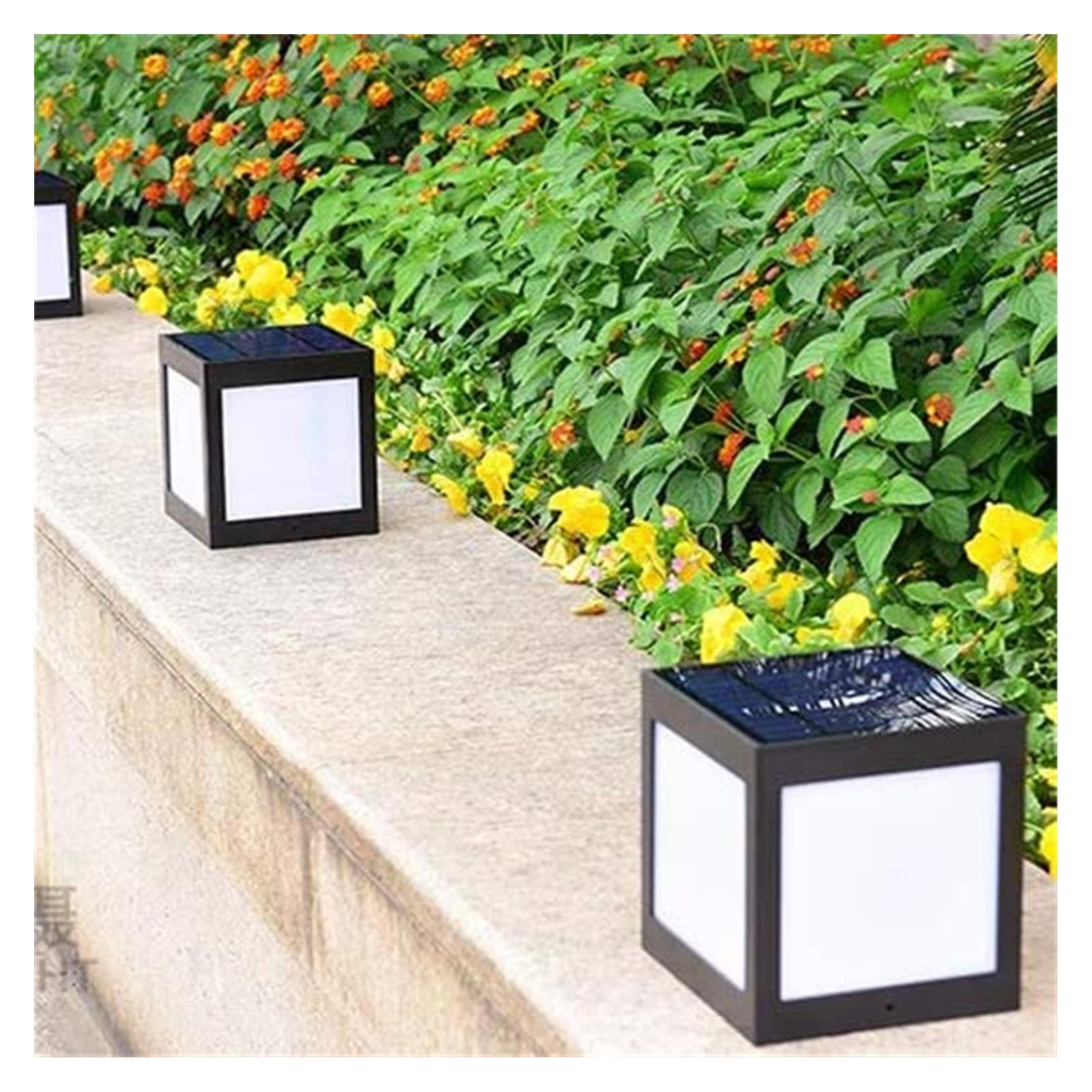 Lampada da cortile Lampada da palo solare Recinzione esterna Cancello Pilastro Colonna Luci Cortile Lampada da parete Luci da patio impermeabili Giardino esterno Villa Luci da cortile Lampada da
