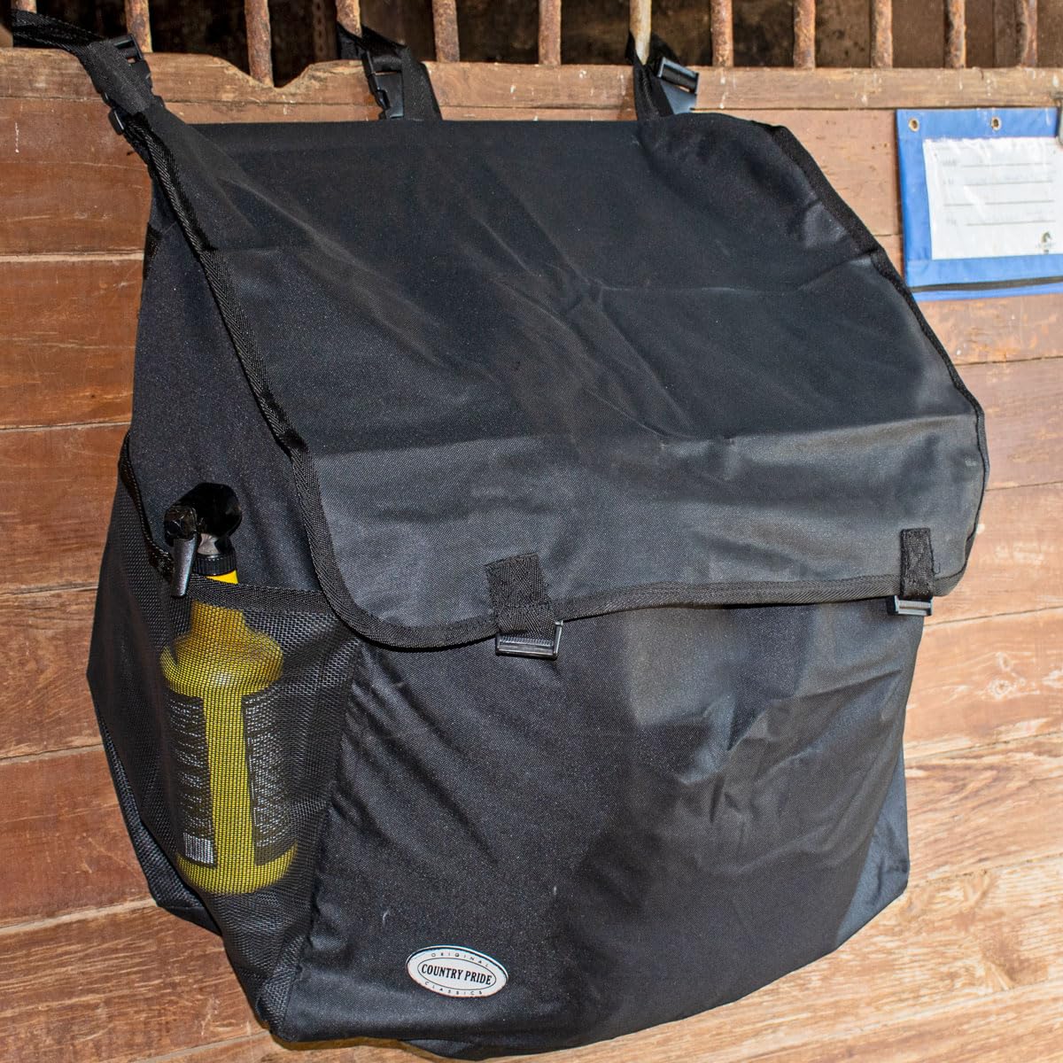 Country Pride Stall Front Storage Bag Signature with Mesh Pocket, Black