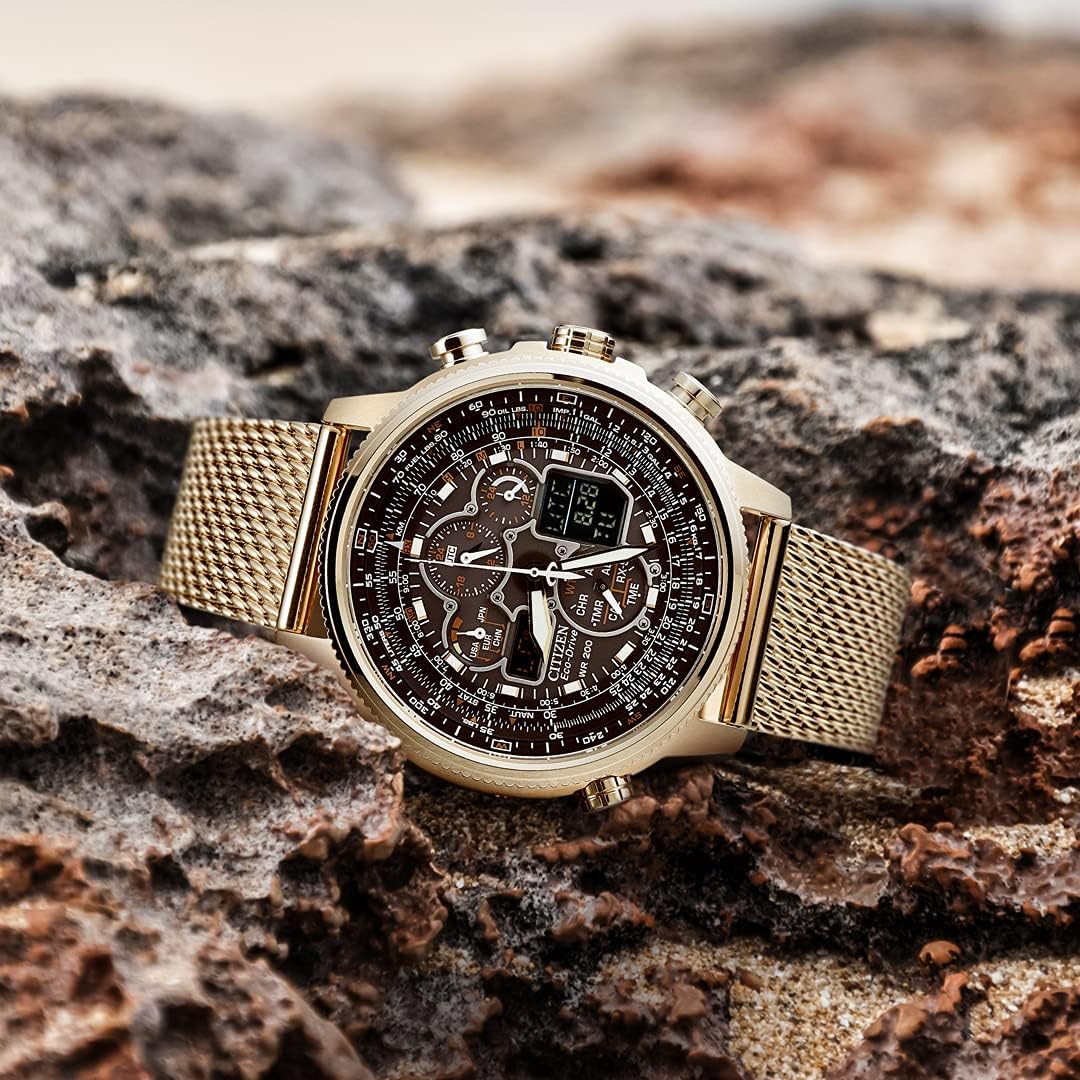 Citizen Navihawk Herren Eco-Drive Uhr mit schwarzem Zifferblatt, Analoganzeige und rosévergoldetem Edelstahlarmband JY8033-51E