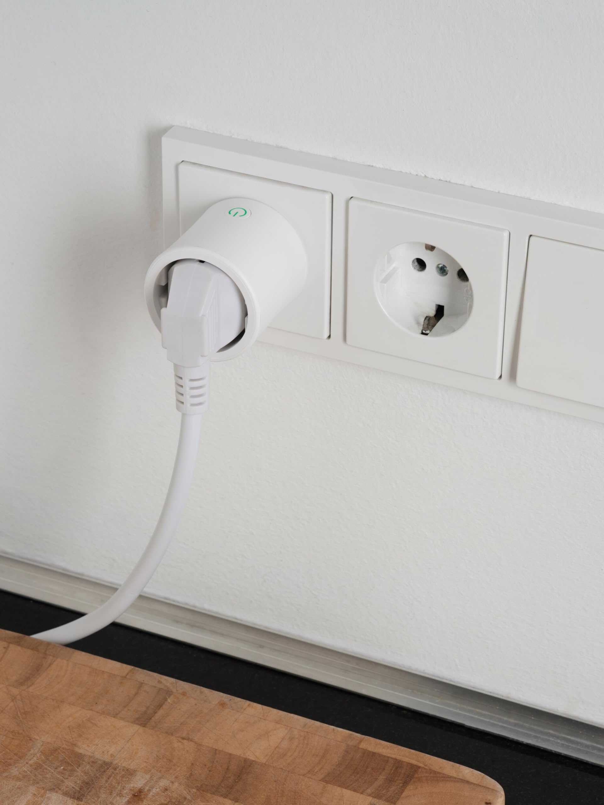 OSRAM SMART+ ZIGBEE prise UE en blanc, prise intelligente avec contrôle de | SMART+ ZIGBEE Plug, Plugs, Blanc, 48 mm dia, pack de 1