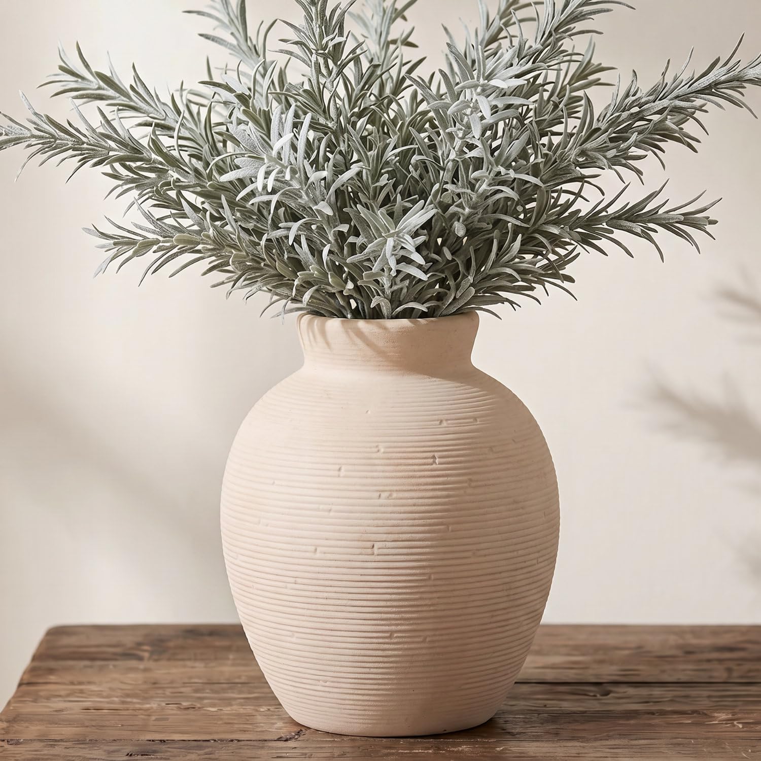 Biały ceramiczny wazon na trawę pampasową, rustykalny wazon na kwiaty, wazony wiejskie do wystroju domu, wazony vintage do salonu, sypialni, biura, stolika kawowego i kuchni, 20 cm