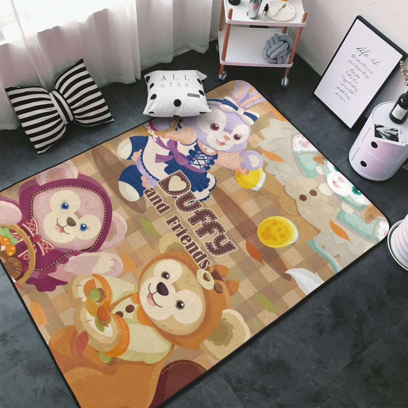 【35周年記念】ダッフィー　カーペット　じゅうたん　ラグ Amazon | ダッフィーフレンズ ダッフィー カーペット 長方形