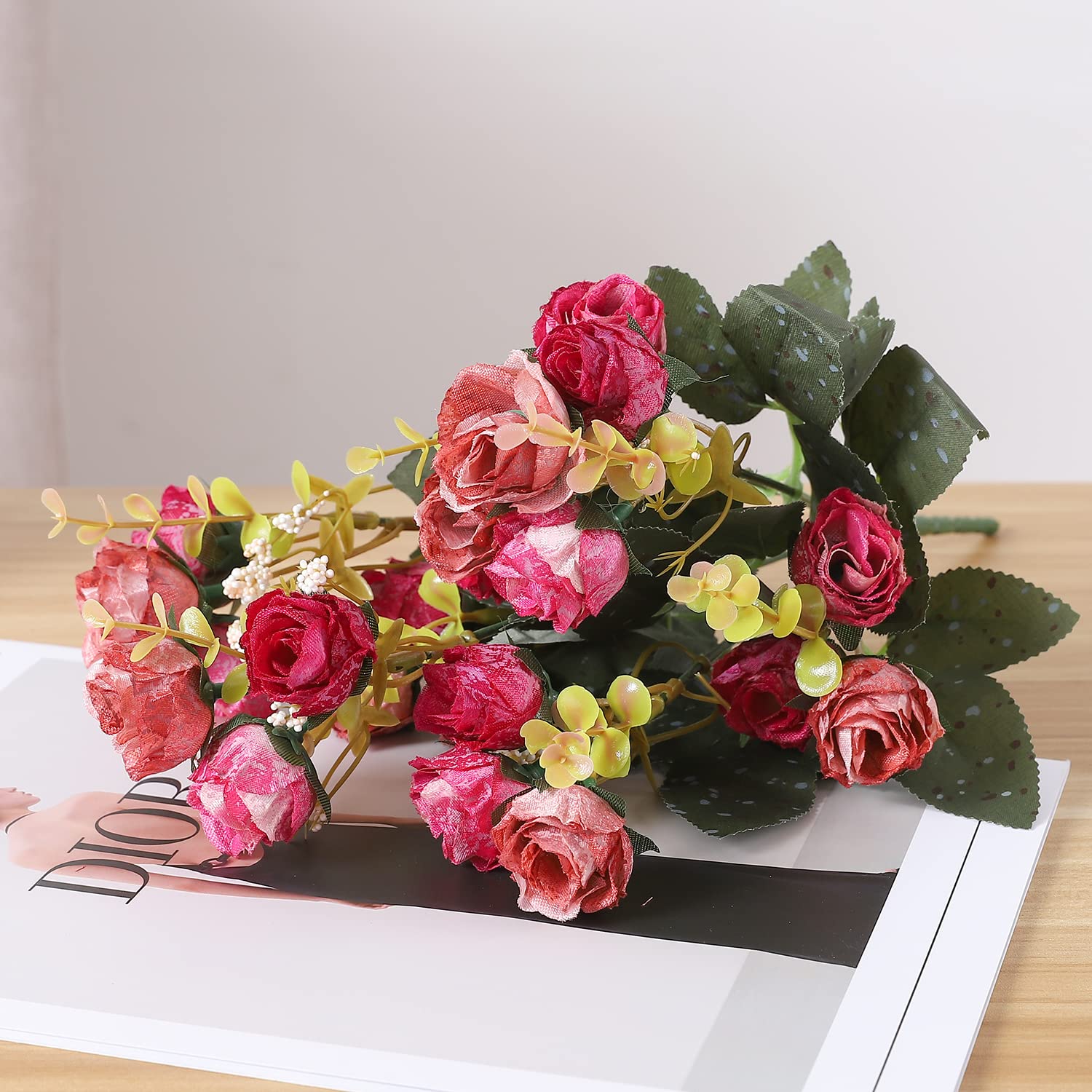 Amazon｜Duovlo ミニバラの造花 ブーケ 7本の枝 21個の花 ウェディング