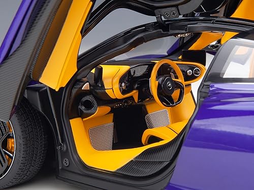 Miniatura 5 de McLaren Speedtail Lantana Púrpura Metálico con parte superior negra e interior amarillo y accesorios de maleta modelo 118 de Autoart 76089