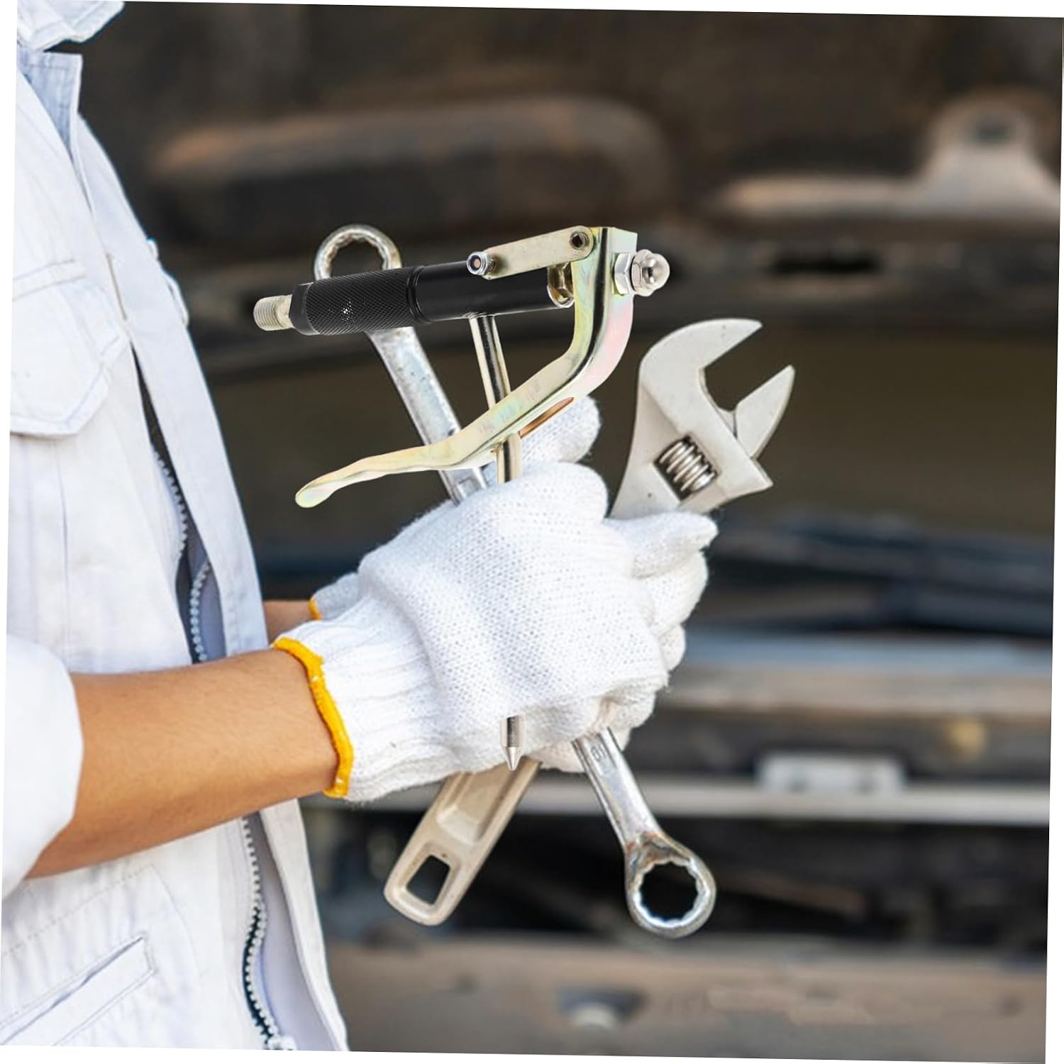 Unomor Rotating High Pressure Oiling Tool for Handheld Automotive and Industrial Applications Complete Accessory Included