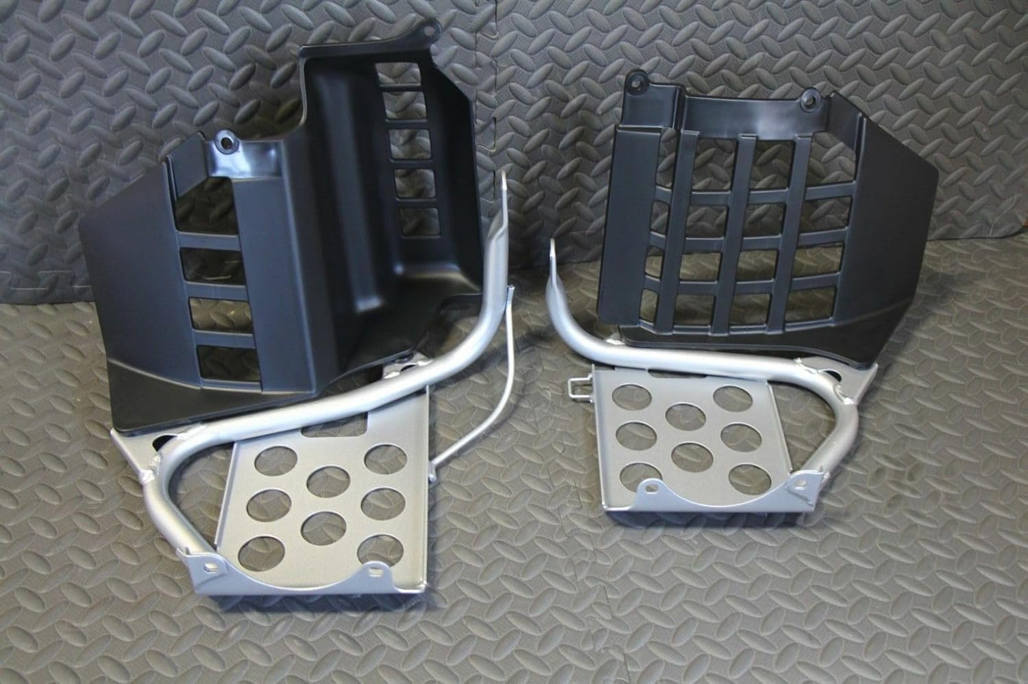 Silver Heel Guards footrest fits Yamaha Banshee left + right nerf bars plastic