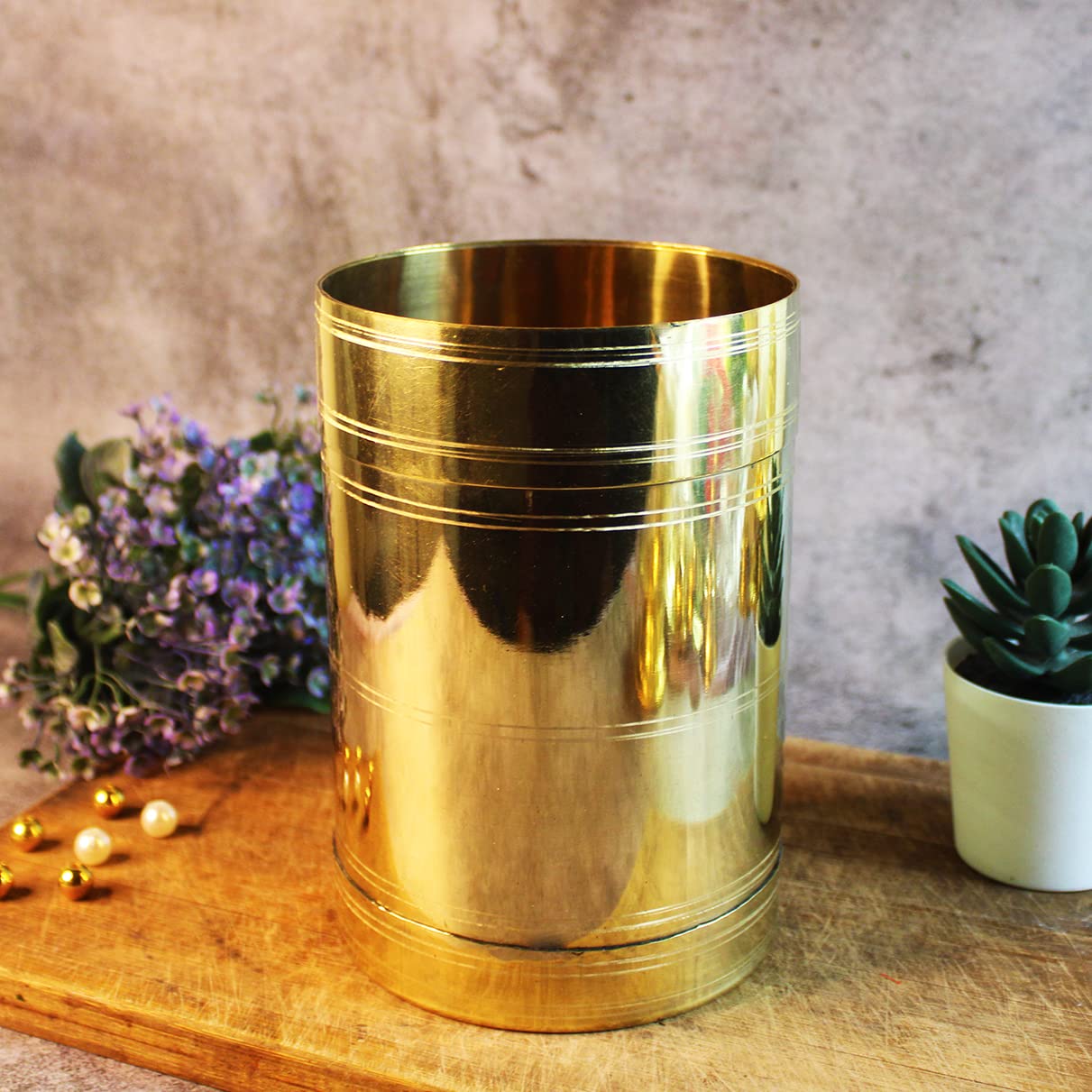 Padi de mesure en laiton traditionnel et grande tasse doseuse pour les grains de riz