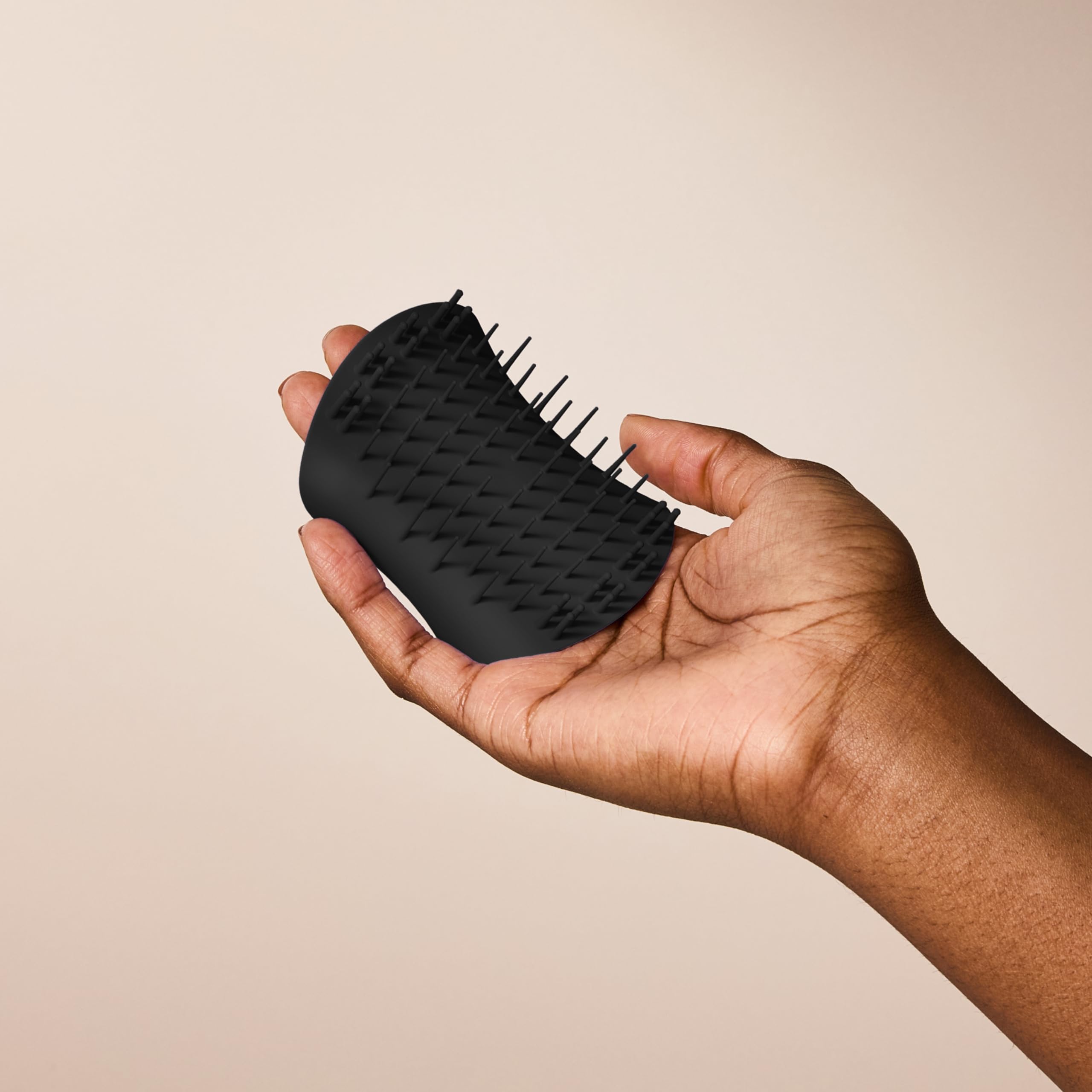 Tangle Teezer Scalp Exfoliator & Massager - Idealny do pielęgnacji włosów i detoksykacji skóry głowy - Usuwa brud i martwe komórki naskórka - Onyksowa czerń