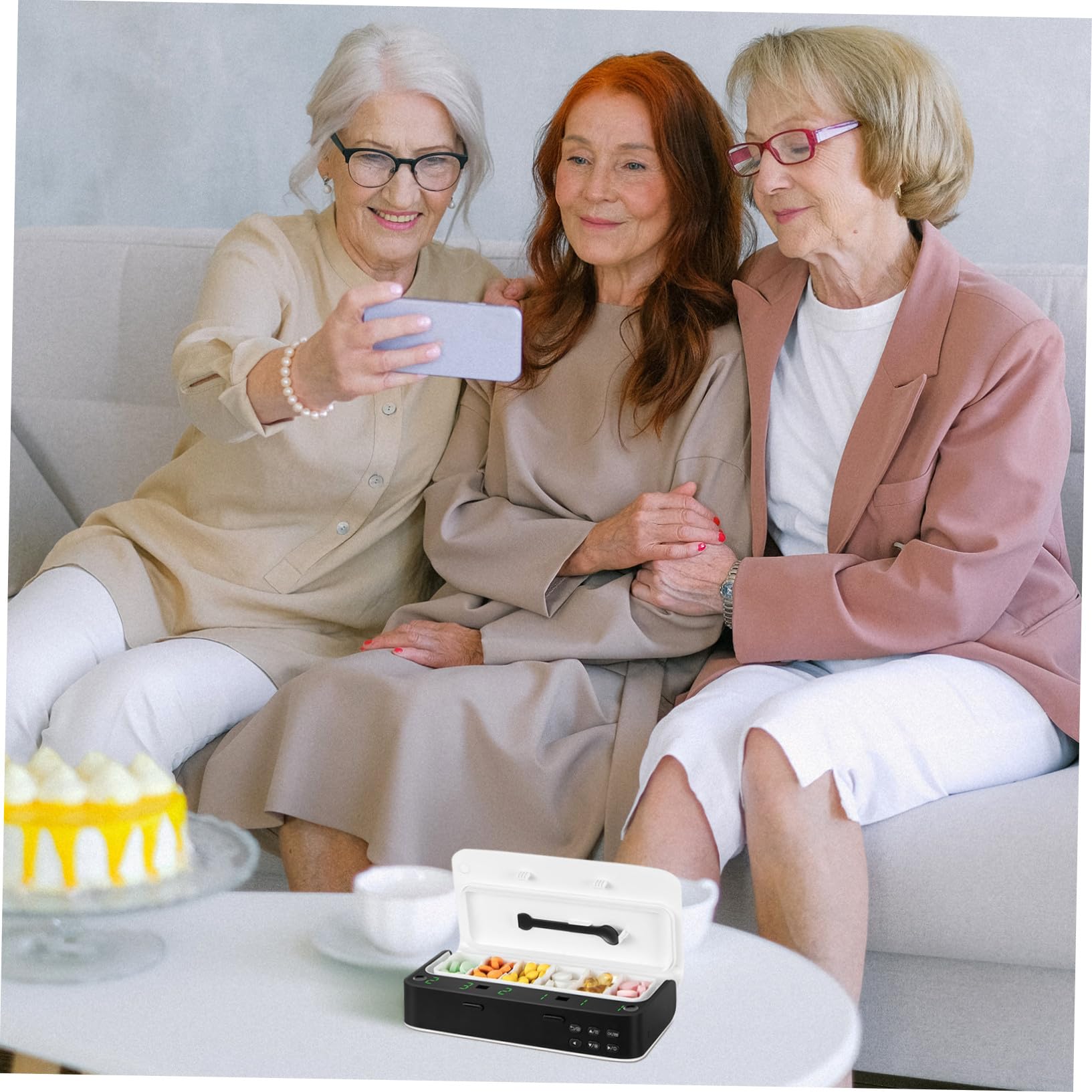 KOMBIUDA Elektronische Pillendose mit 7 Alarmen und LED Zeitdisplay 3 oder 6-fächer Medikamentenbox Auspc mit Großer Kapazität für Erwachsene und Erinnerung zum Pünktlichen
