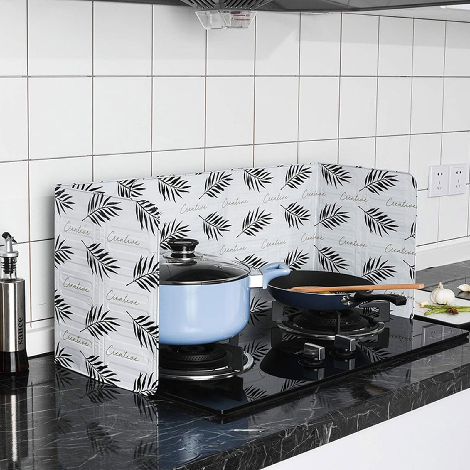 Kitchen Oil Guard, Stove Top Splatter Guard Foldable Splatter Screen Aluminum Foil Back Protector for Kitchen Wall Frying Pan Grease, 33.3x12.9in (Leaf)