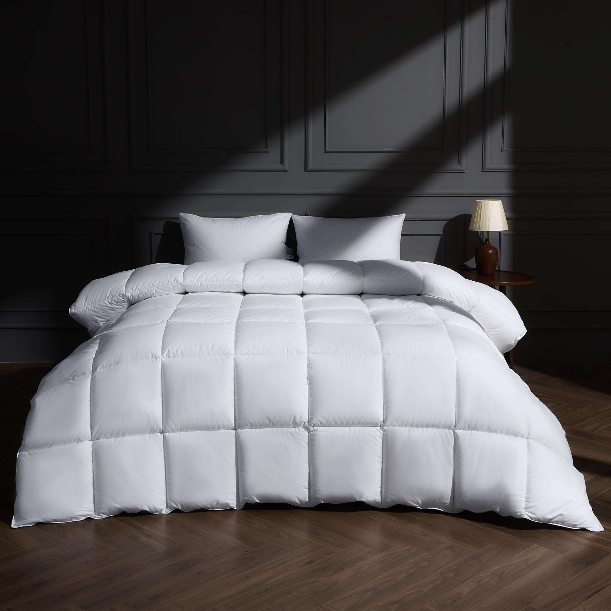 puredown® Goose Feather Comforter King Size, All Season Duvet Insert Medium Warmth, Cloud Soft Hotel Collection Bedding Comforters White 106"x90"