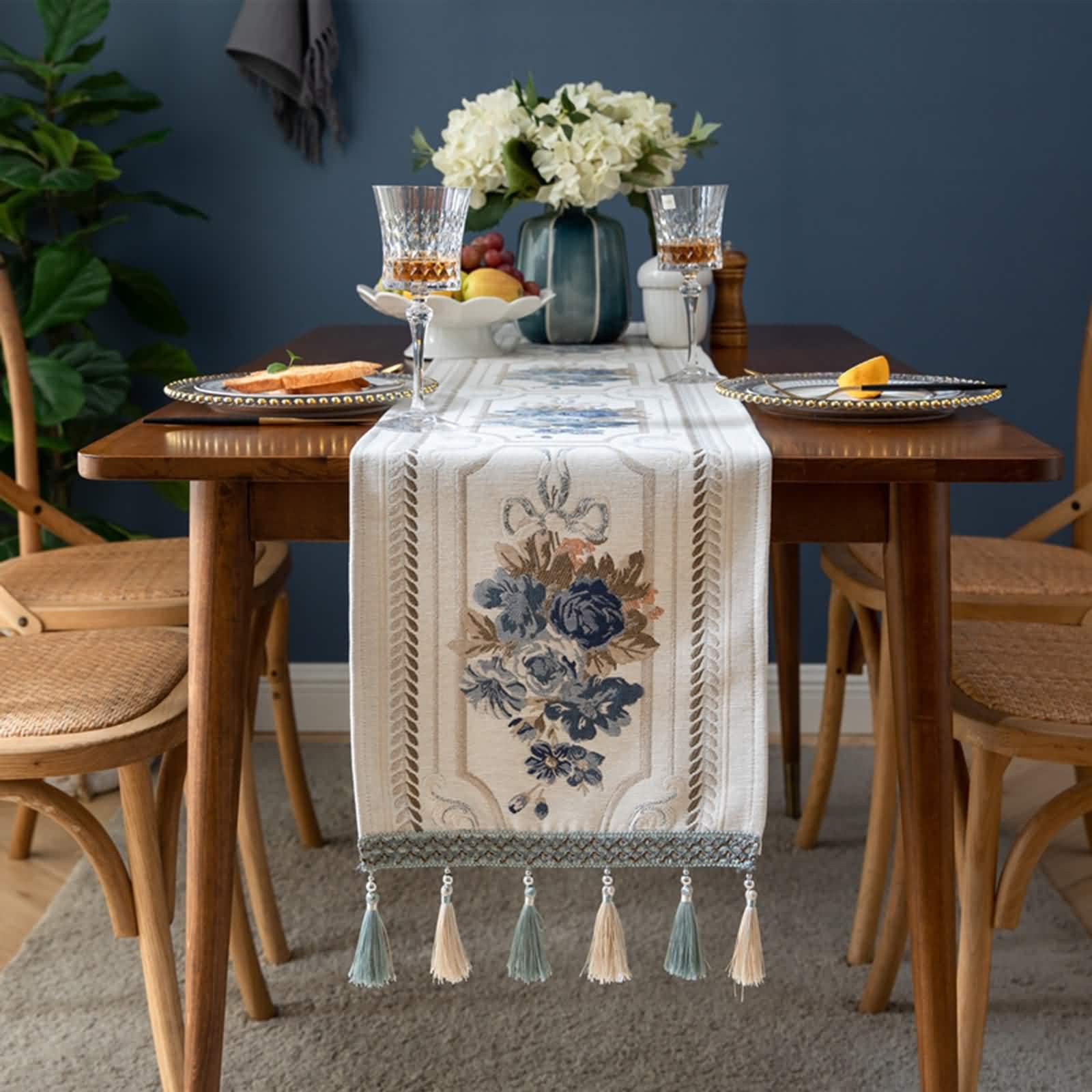 Tischläufer Boho Weiß, Tischdeko Festlich 33x220CM Gestickte Blume Chenille Table Runner Wohnzimmer Küche Geburtstage Hochzeiten