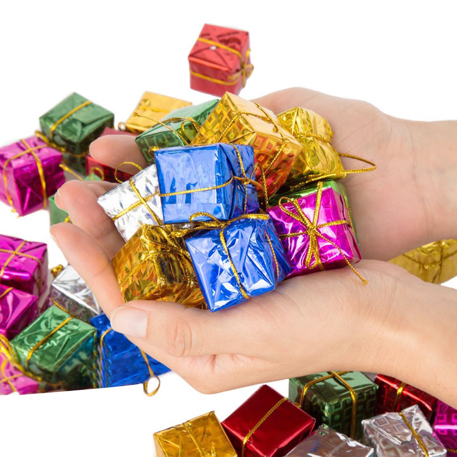 Deco Noel Sapin, 24 PCS Mini Coffret Cadeau Décoration Sapin de Noël, Mini Cadeaux Décorations de Noël, Coffret Cadeau Décoratif, pour Cheminée, Décoration Murale, Bricolage (D Deco Noel Sapin, 24 PCS Mini Coffret Cadeau Décoration Sapin de Noël, Mini Cadeaux Décorations de Noël, Coffret Cadeau Décoratif, pour Cheminée, Décoration Murale, Bricolage (D