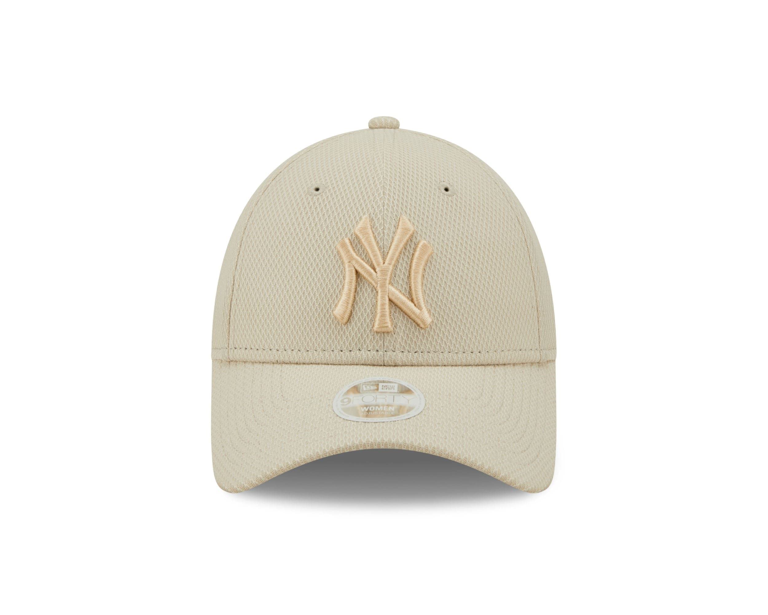 New Era New York Yankees MLB Diamond Era Bright Pink 9Forty Adjustable Women Cap