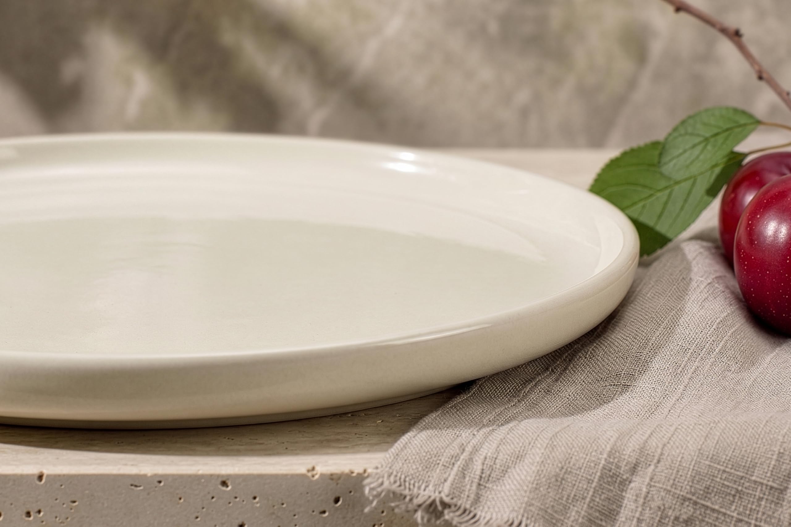 Konsimo. Geschirrset 6 Personen - VICTO Teller Set Modern 24 Teilig - Tafelservice & Geschirrsets - Kombiservice 6 Personen - Steingut Service für Familie - Geschirr Beige - Plates - Essgeschirr