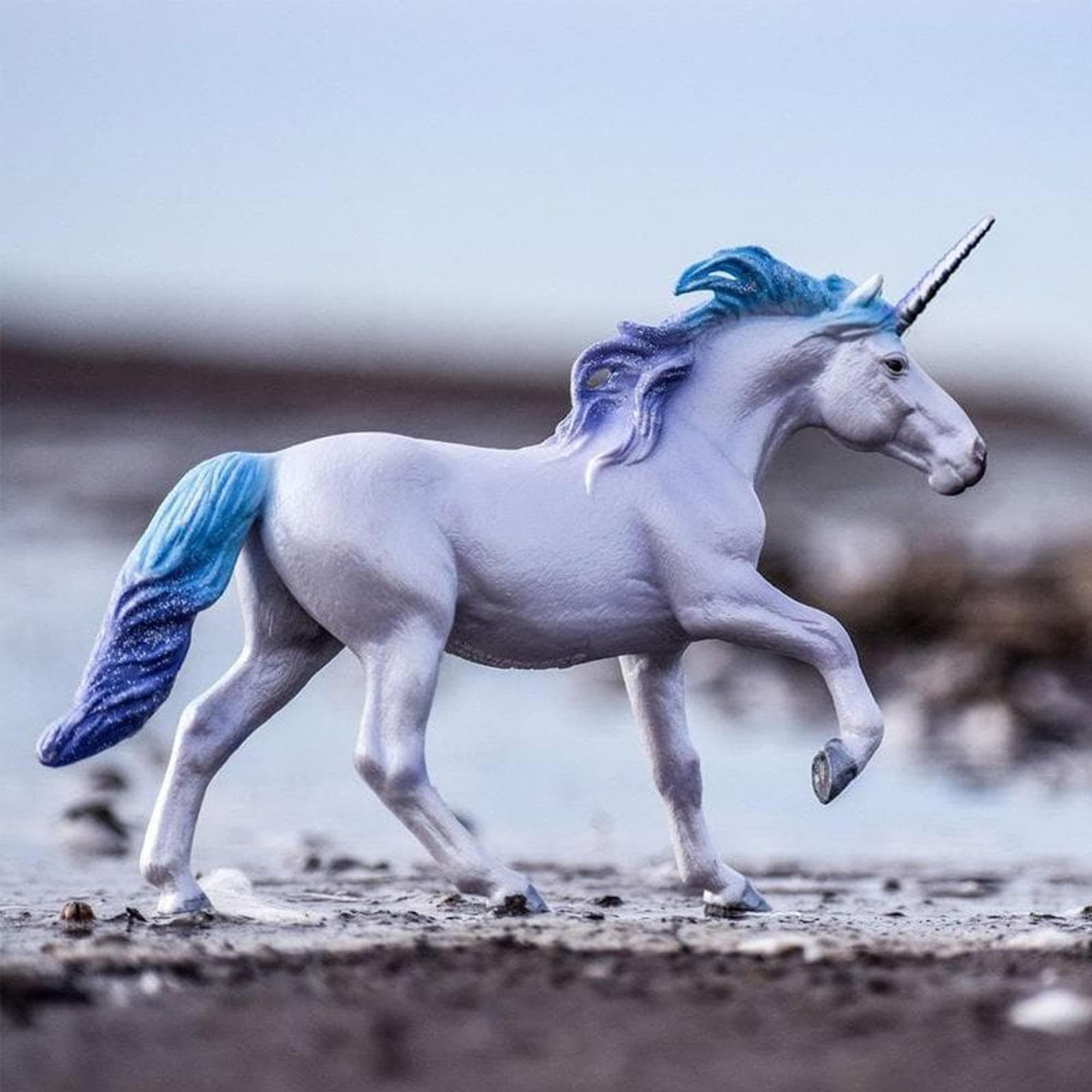Amazon.com: Breyer Horses Corral Unicorn Stallion : Toys & Games