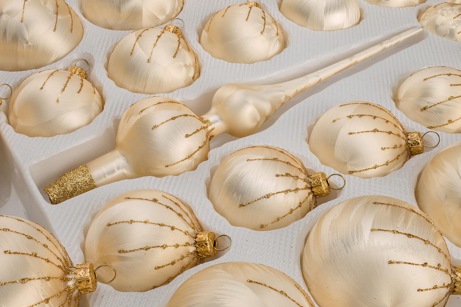 Lot de 39 boules de Noël en verre dans la pluie champagne dorée