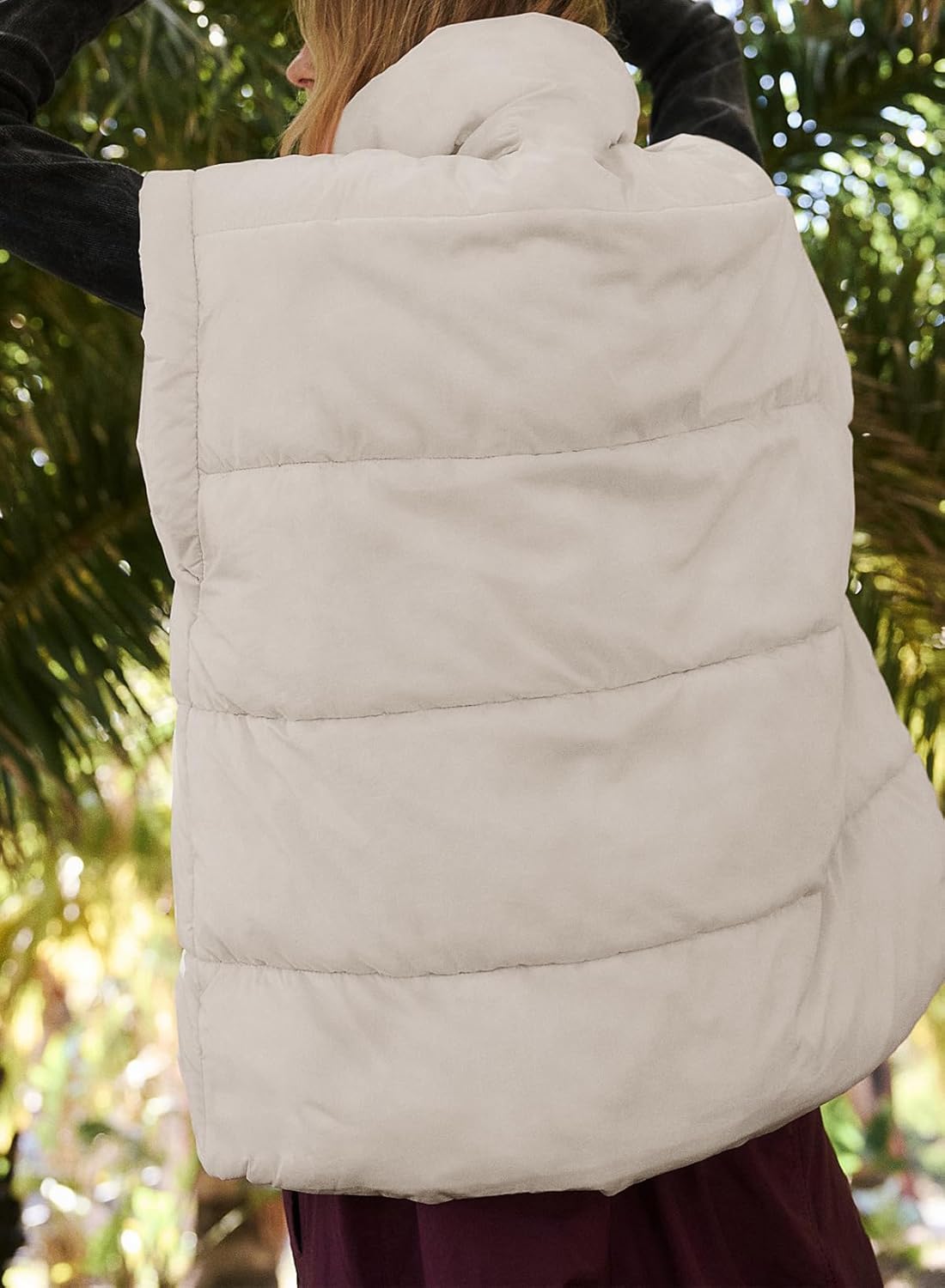 Dokotoo Women's Casual Winter Oversized Puffer Vest Stand Collar Flysleeve Insulated Padded Puffy Jackets Coat with Pockets - Image 6