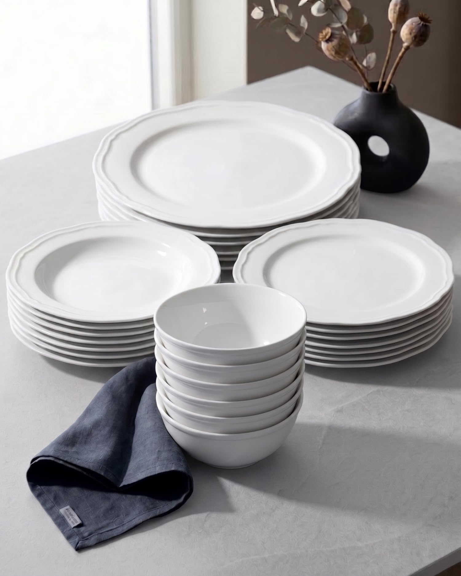BAVARY 24-Pcs Porcelain Dinner Sets for 6 People – Élyse Porcelain Plates and Bowls Set – Dinner Plates Set of 6, Plates and Bowls Set for 6 – Microwave/Dishwasher Safe Plates Set, Dinnerware Sets