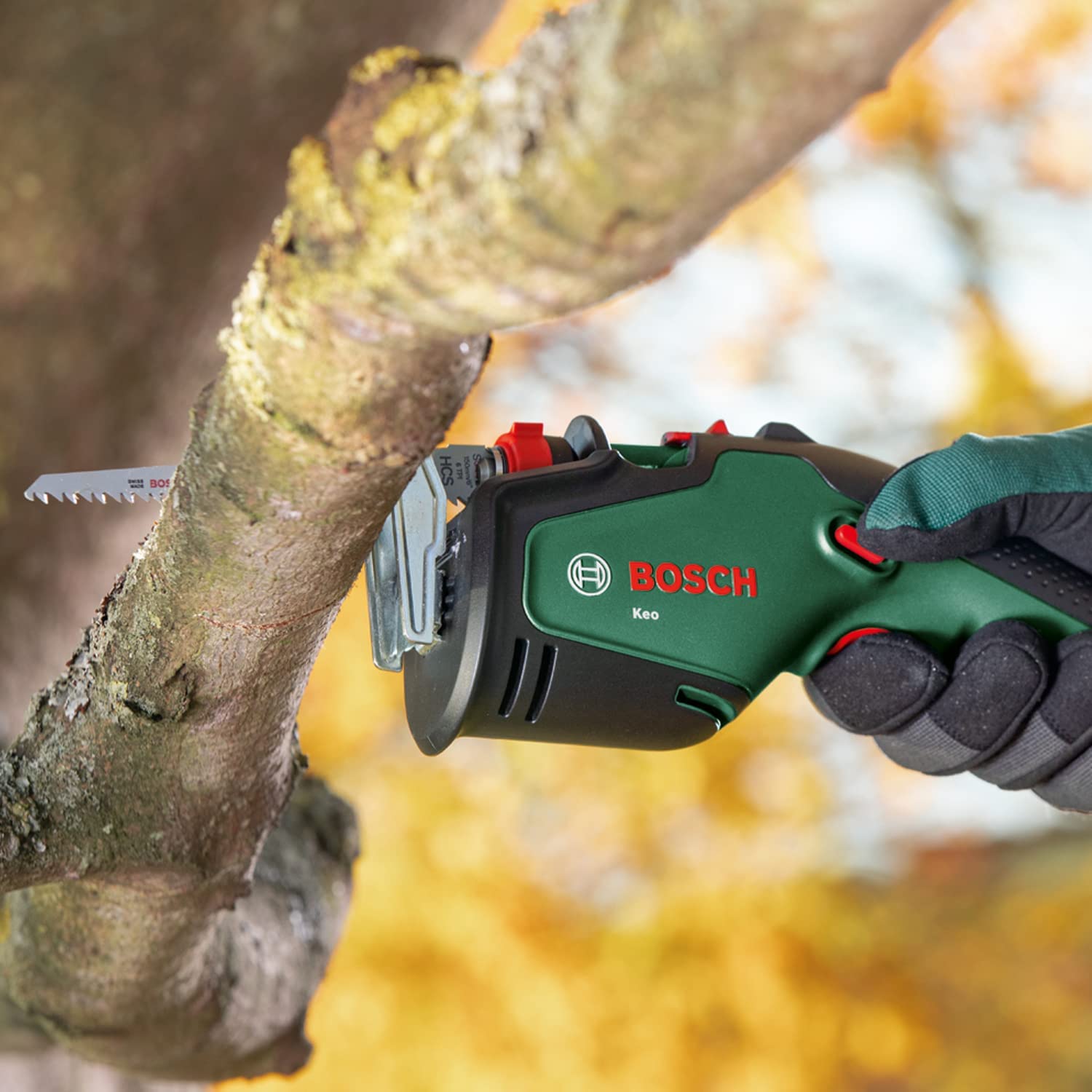 Bosch Home and Garden Akku-Gartensäge Keo (1 Akku 2,0 Ah, 18 Volt System, Schnittdurchmesser 80 mm, mit Schweizer Präzisionsklinge Holz inklusive, in Kartonverpackung) | 1 Akku 2,0 Ah, 18 Volt System, Schnittdurchmesser 80 mm, mit Schweizer Präzisionsklin