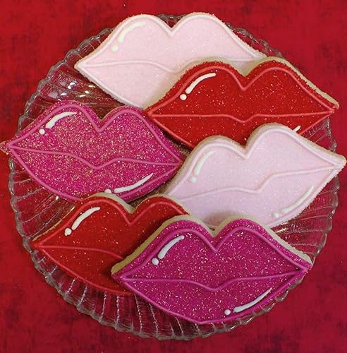 Miniatura 2 de Lips Kiss - Cortador de galletas, 4.25 pulgadas, fabricado en Estados Unidos por Ann Clark