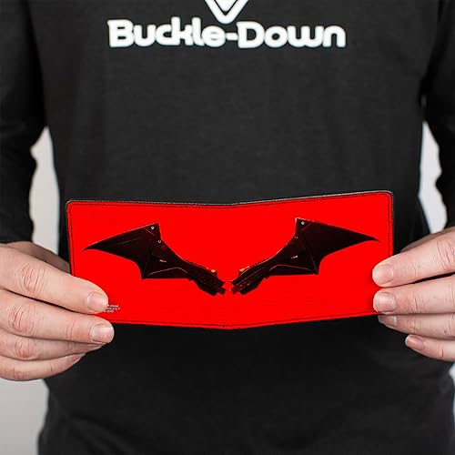 Miniatura 4 de Buckle-Down Cartera Bifold PU The Batman Película Murciélago Alas Desgastado Rojo Negro, Batman