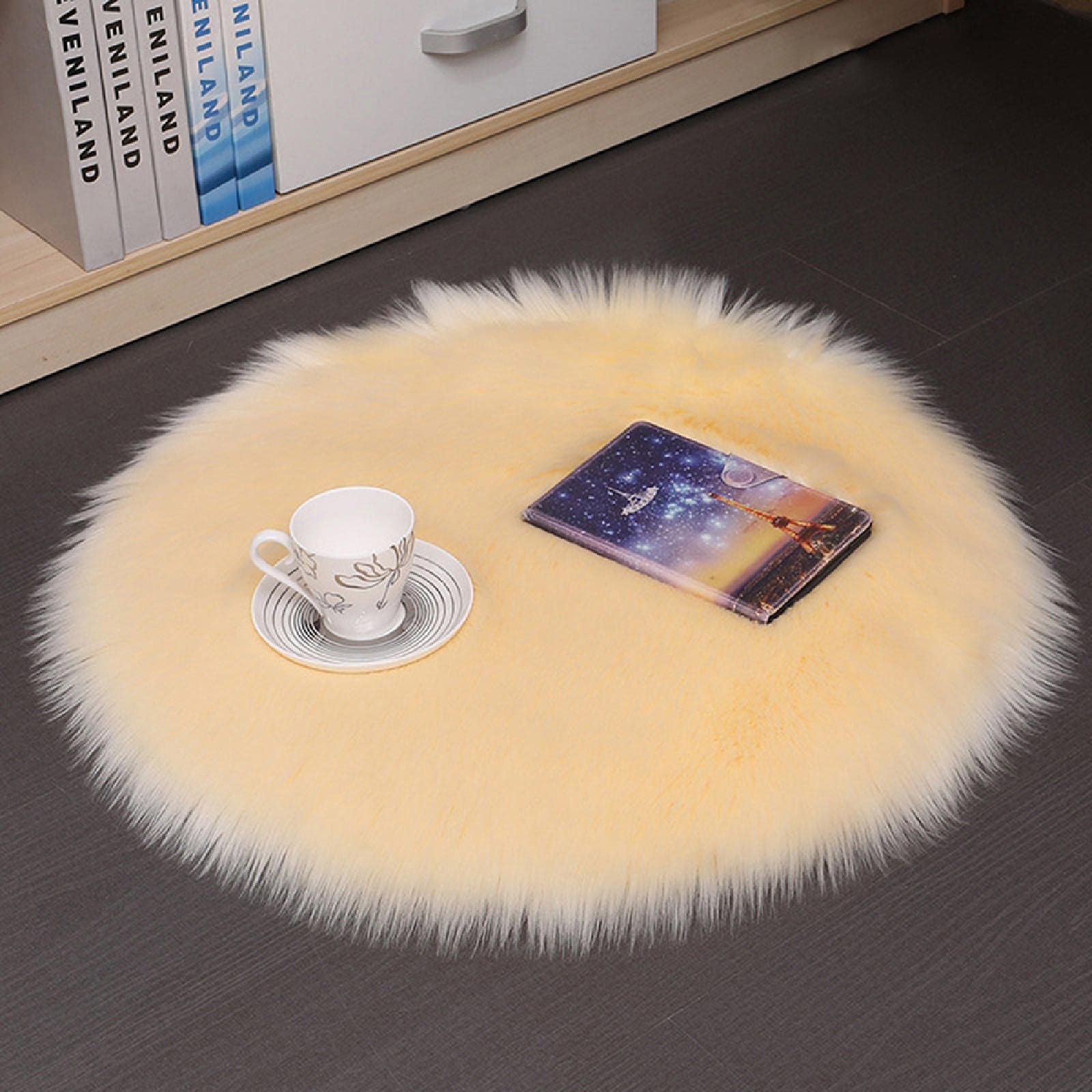 TopHomer Weicher Kunstfell-Teppich, flauschiger Teppich, Stuhlbezug, Sitzpolster, weich, flauschig, zottelig, rutschfeste Matten für Stuhl, Bett, Sofa, Boden (60 x 60 cm), Beige
