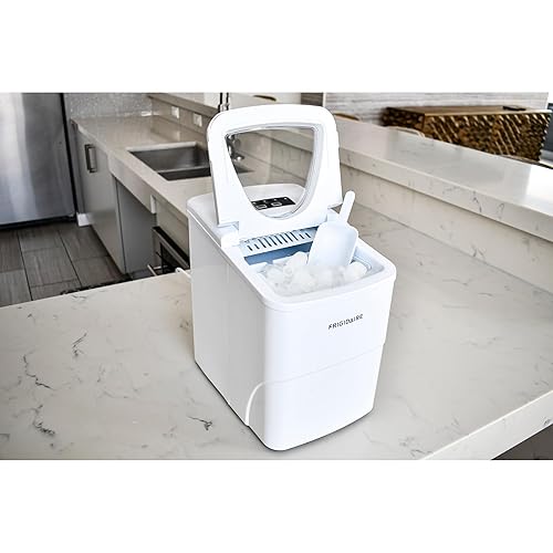 Vista 40 de Frigidaire - Máquina para hacer hielo, tamaño mediano Azul