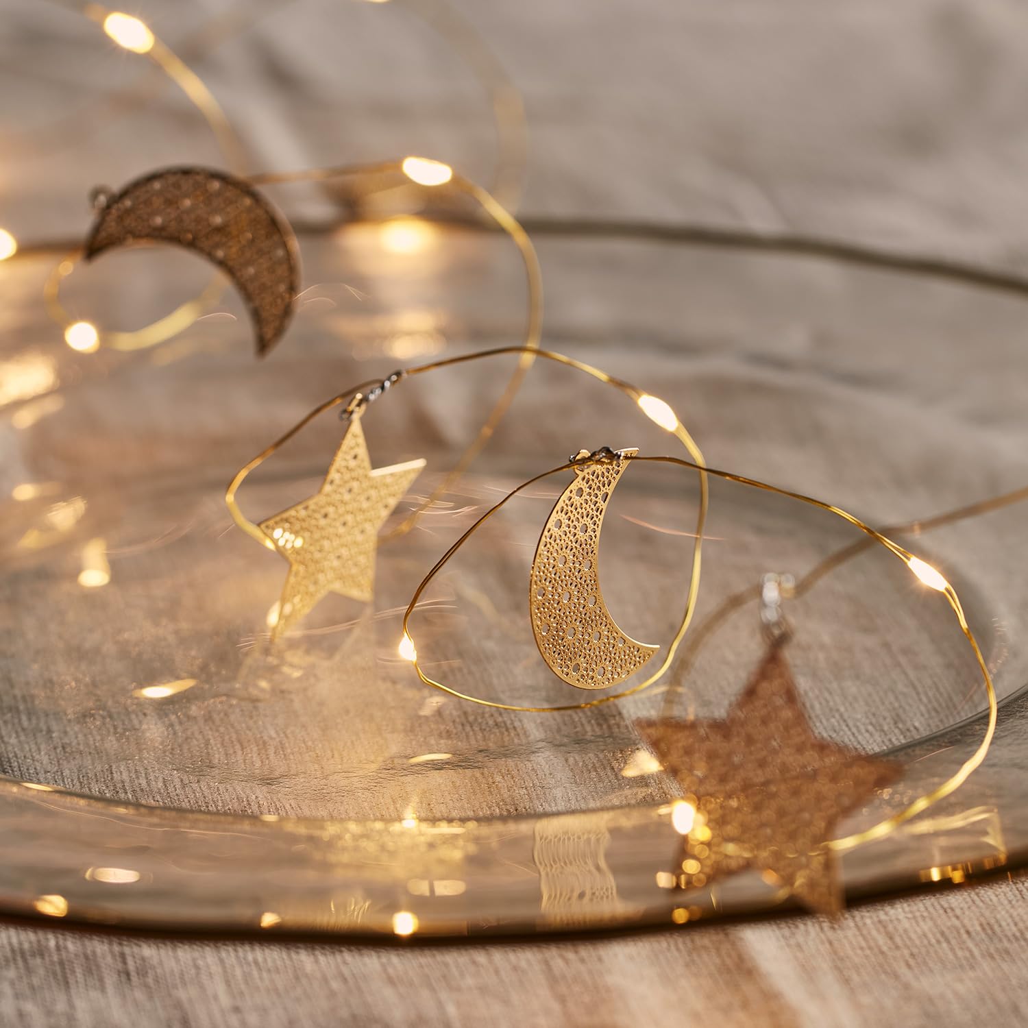 Lights4fun Filigree Gold Moon and Star Micro Warm White LED Battery Operated Ramadan String Light Garland 1.9m Indoor Use
