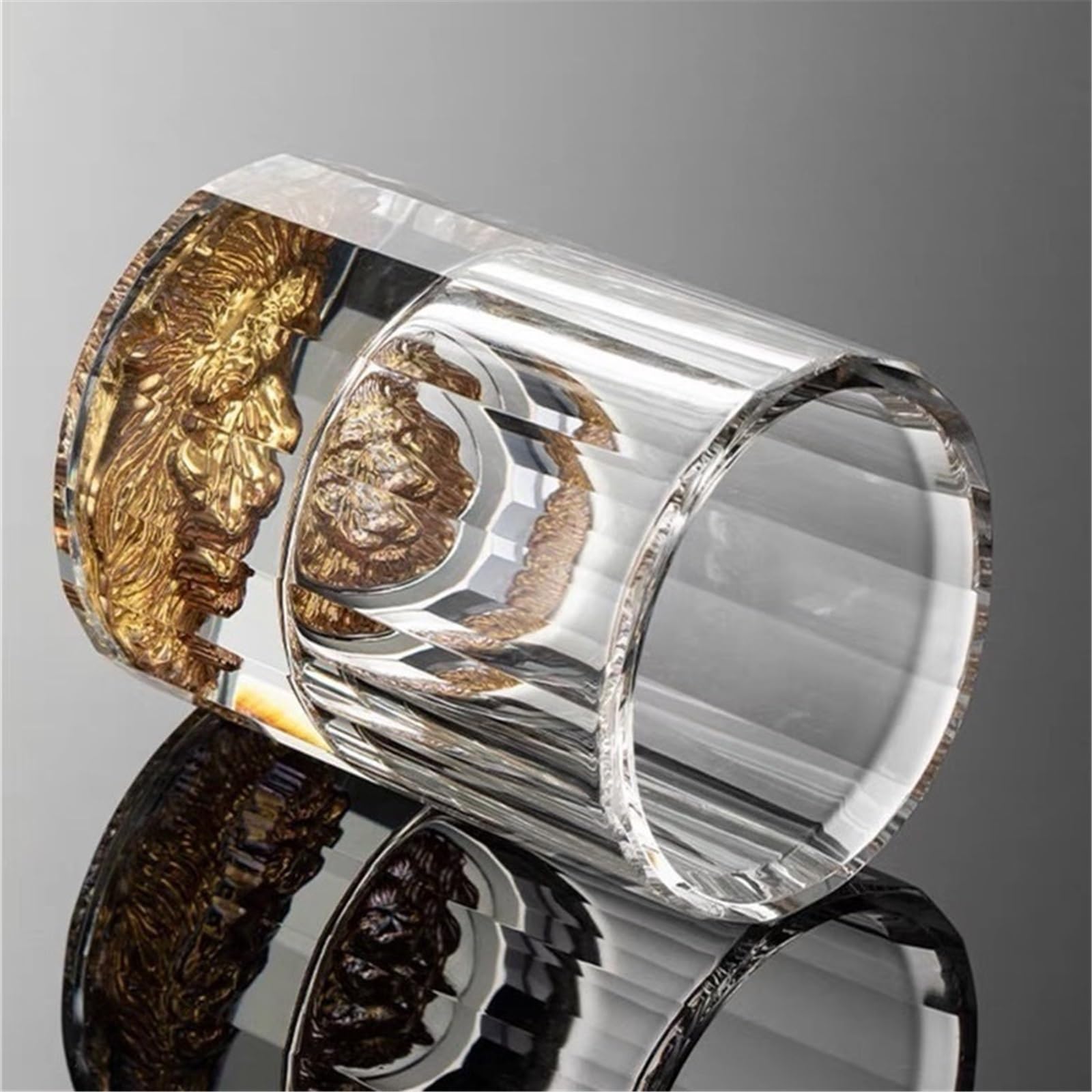 Codzienne napoje Luksusowe szklanki do whisky w pionowe paski, trójwymiarowa rzeźba głowy lwa, grube dno, staromodne, 150 ml Szklanki do wody(Gold)
