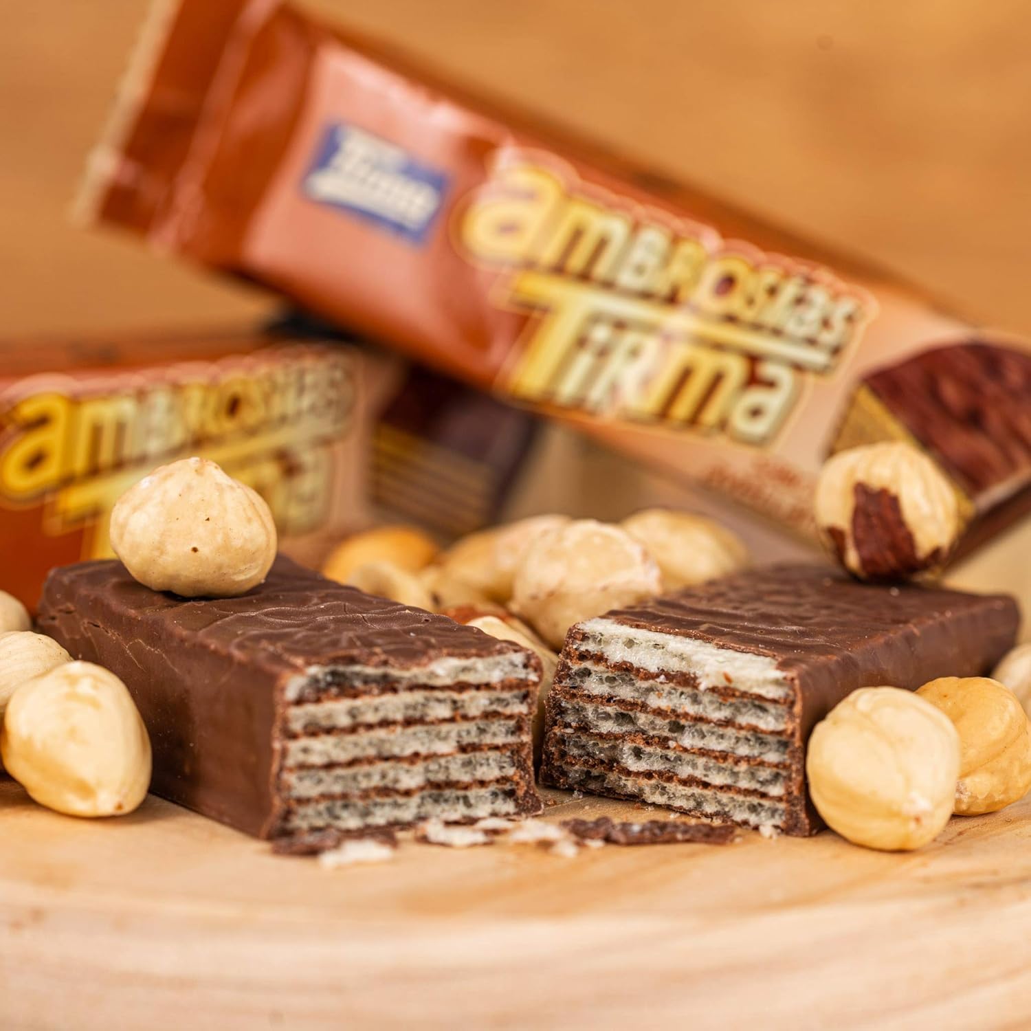 Tirma Ambrosía Chocolate con Leche y Avellanas | 4 Barritas Crujientes 86 g | Envasado Individual | Snack Vegetariano y Práctico para Llevar en Mochila o Merienda | Hecho en Canarias